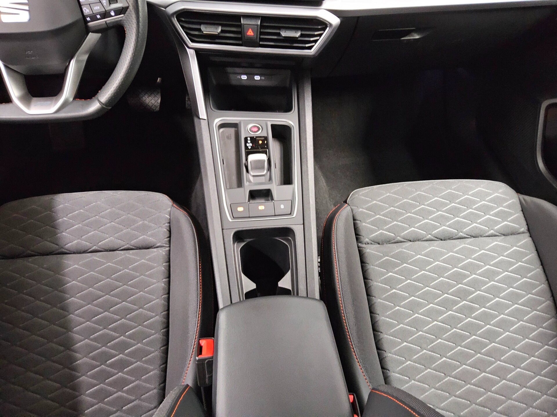 Seat Leon ST 1.4 e-HYBRID FR-Line Navi LED ACC AHK 6