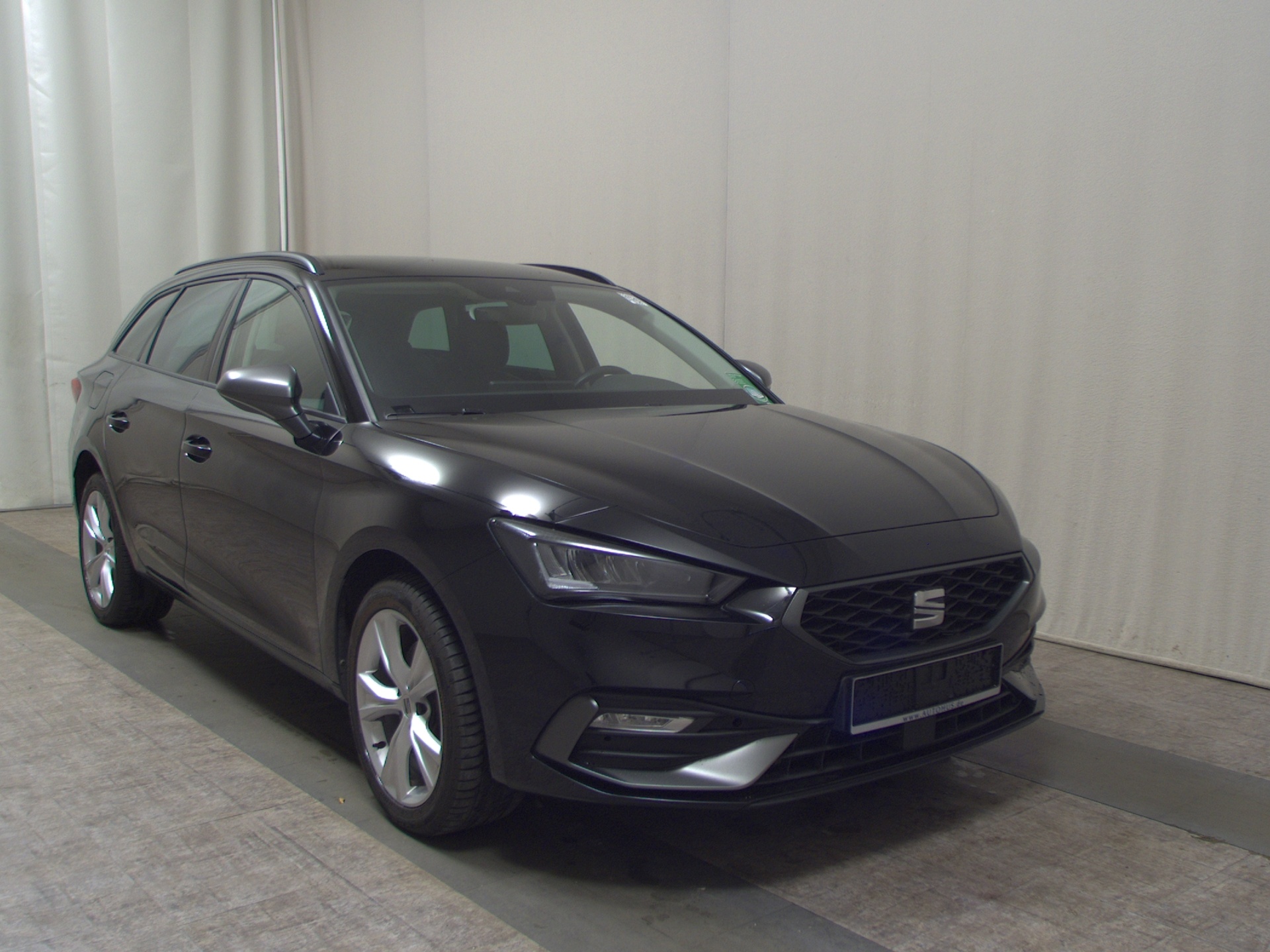 Seat Leon ST 1.4 e-HYBRID FR-Line Navi LED ACC AHK 3