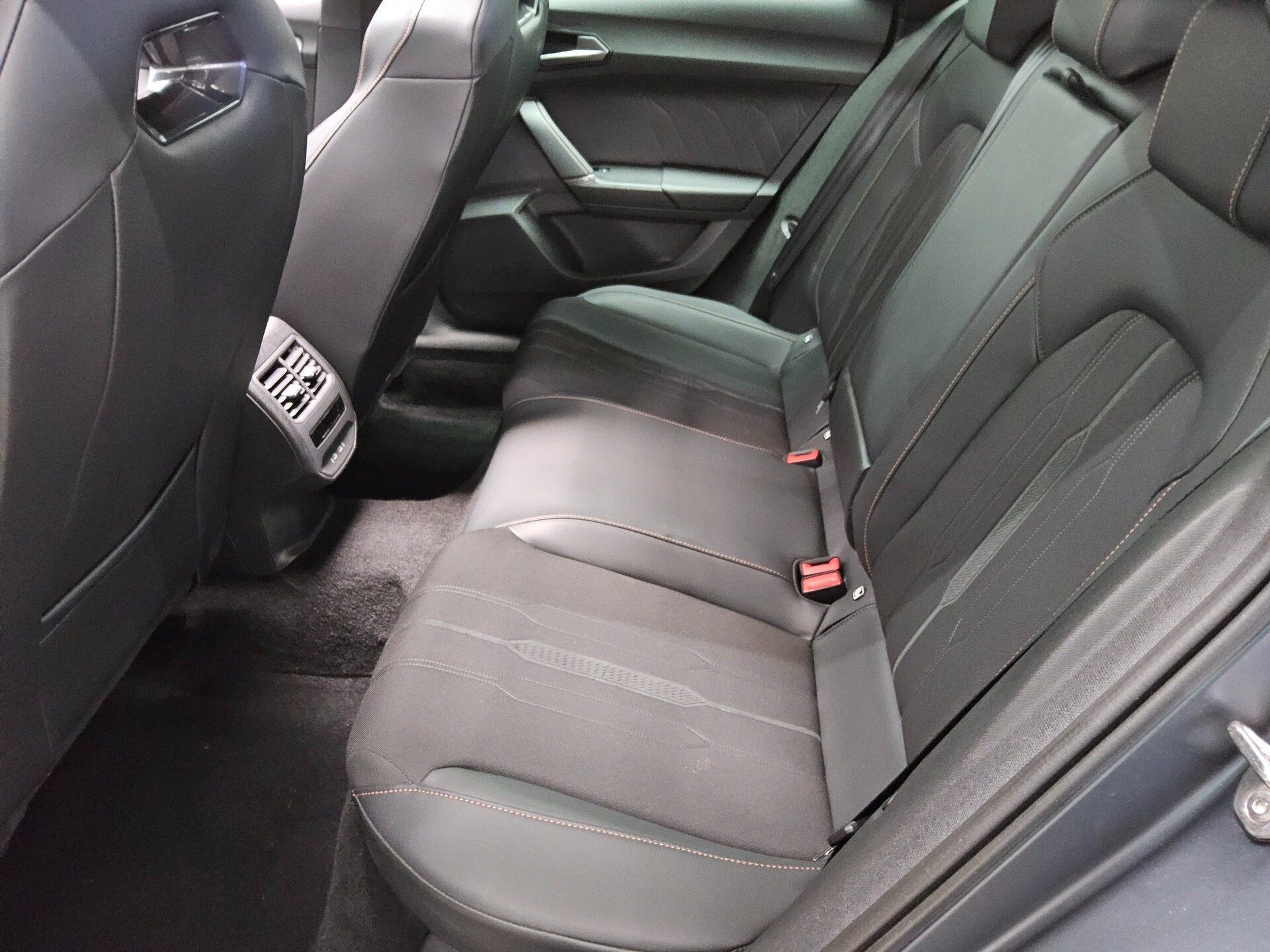 Cupra Leon Sportstourer 2.0 TSI 4Drive VZ Navi Pano vc 13