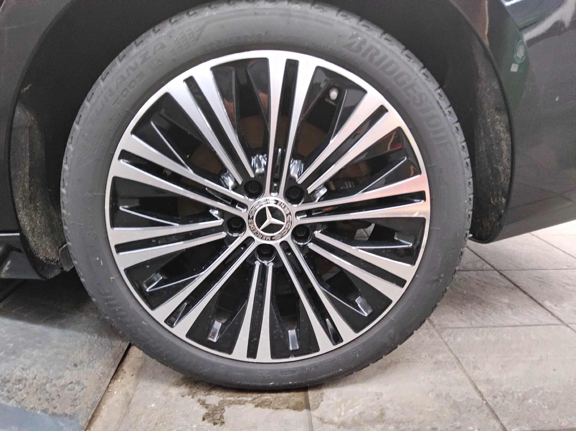 Mercedes-Benz CLA 250 Shooting Brake e Progressive Navi MB-LED 11