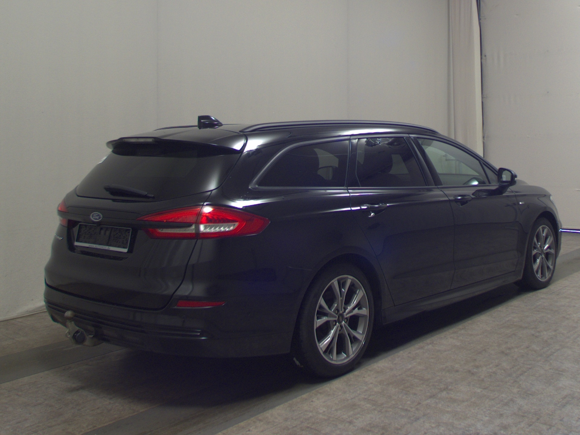 Ford Mondeo Turnier 2.0 EB ST-Line Navi LED AHK ACC 4