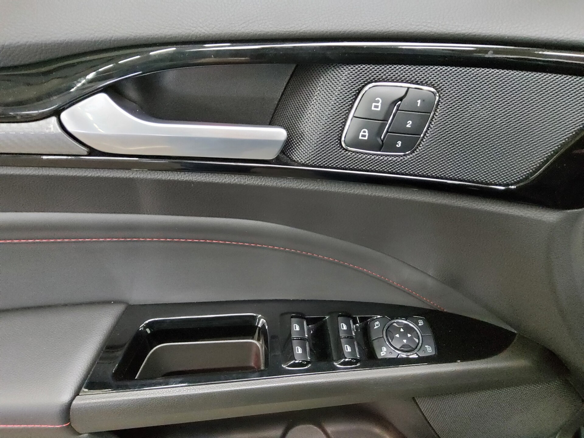 Ford Mondeo Turnier 2.0 EB ST-Line Navi LED AHK ACC 9