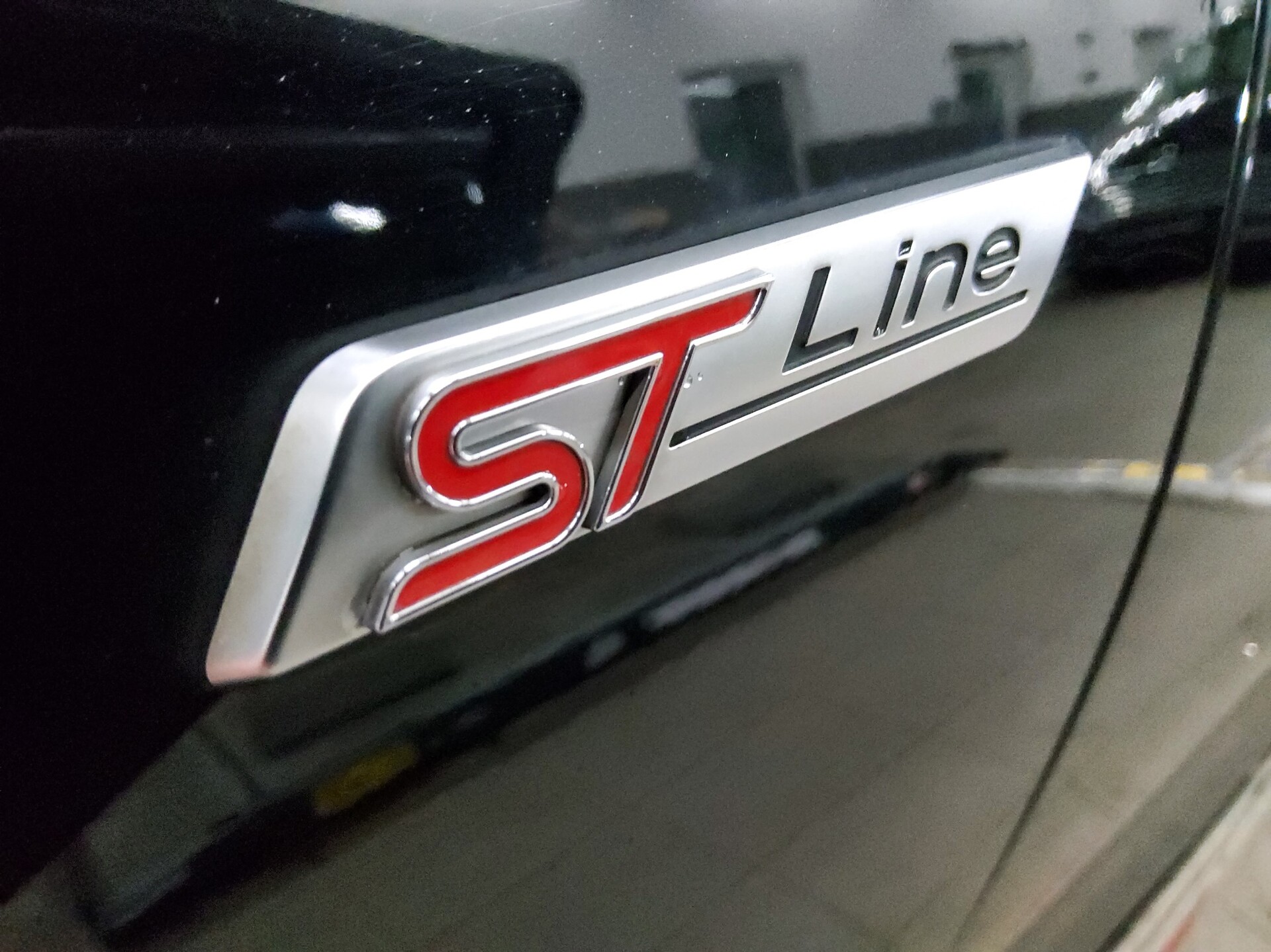 Ford Mondeo Turnier 2.0 EB ST-Line Navi LED AHK ACC 11