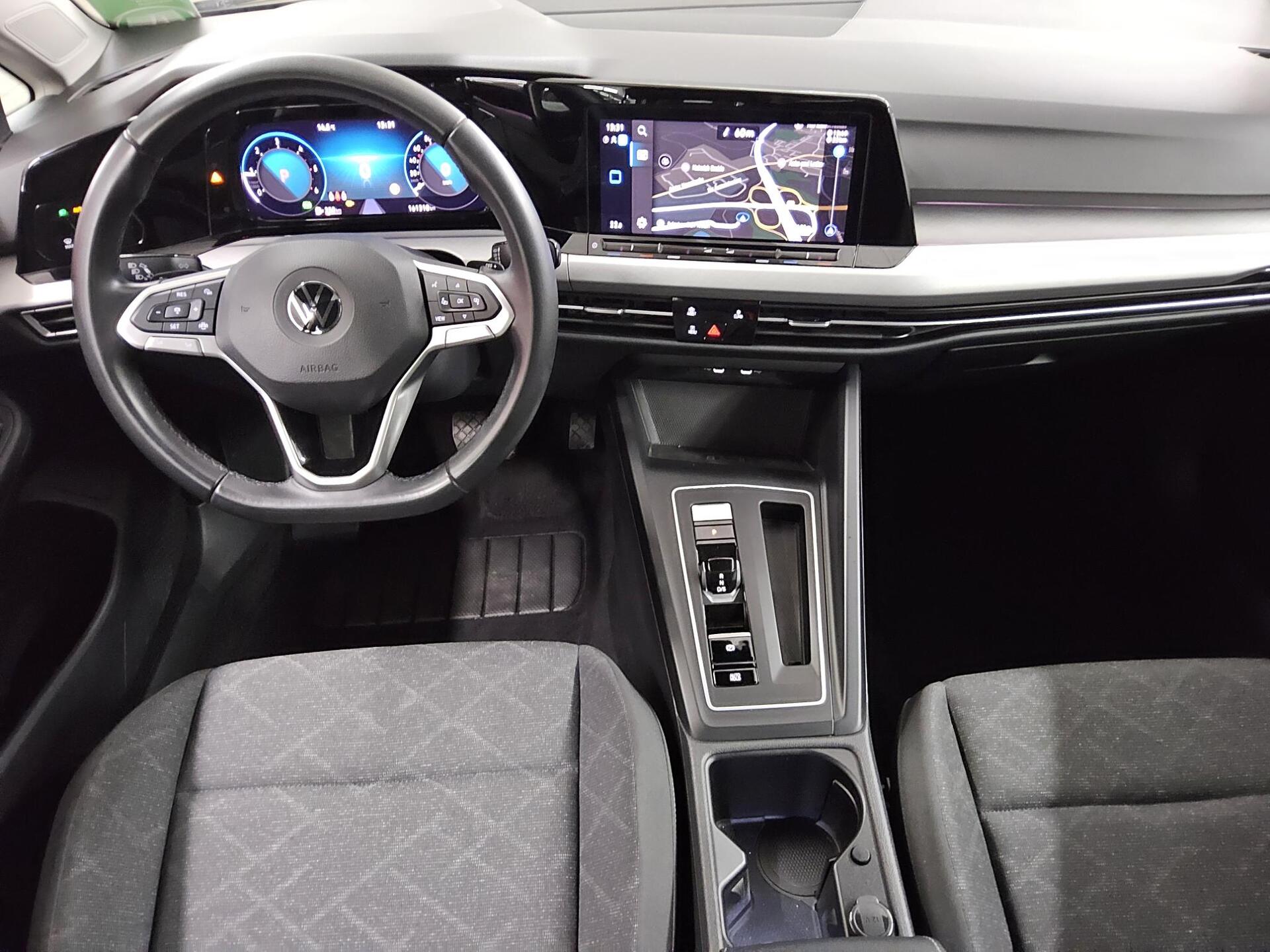 Volkswagen Golf-8 Var. 2.0 TDI Life Navi LED DC-Pro PDC ACC 5