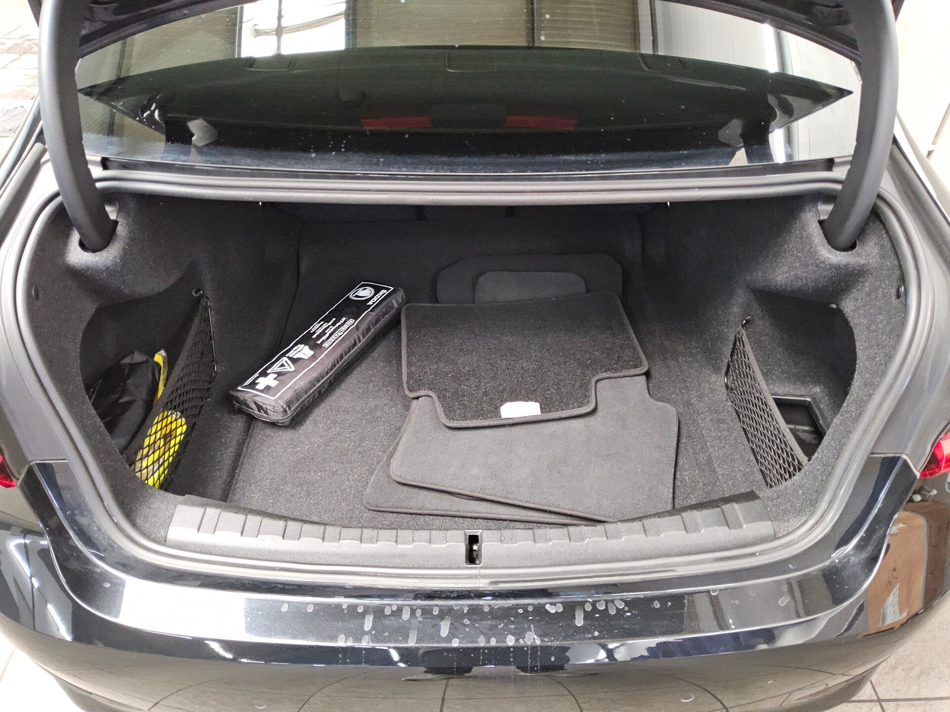 BMW 318dA Advantage Navi LED LC+ Kamera 12