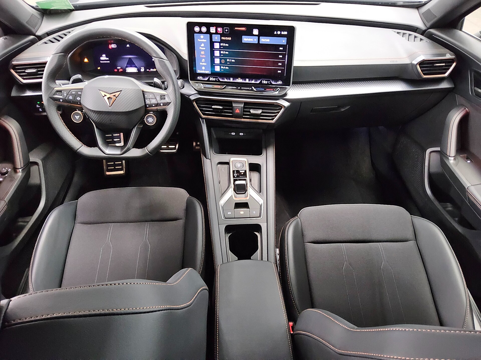 Cupra Formentor 1.5 eTSI T-Leder LED virtual PDC SHZ 5