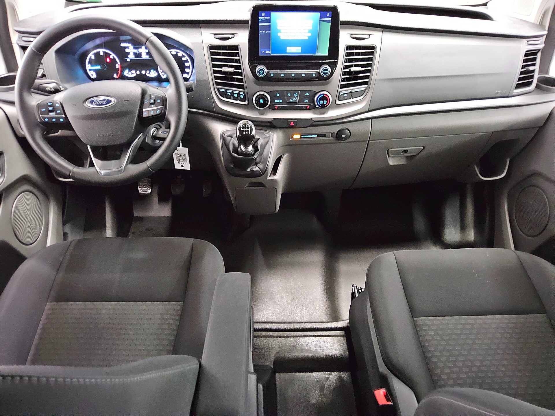 Ford Transit Custom 2.0 EB Trend L1 8-Sitze Navi PDC 5