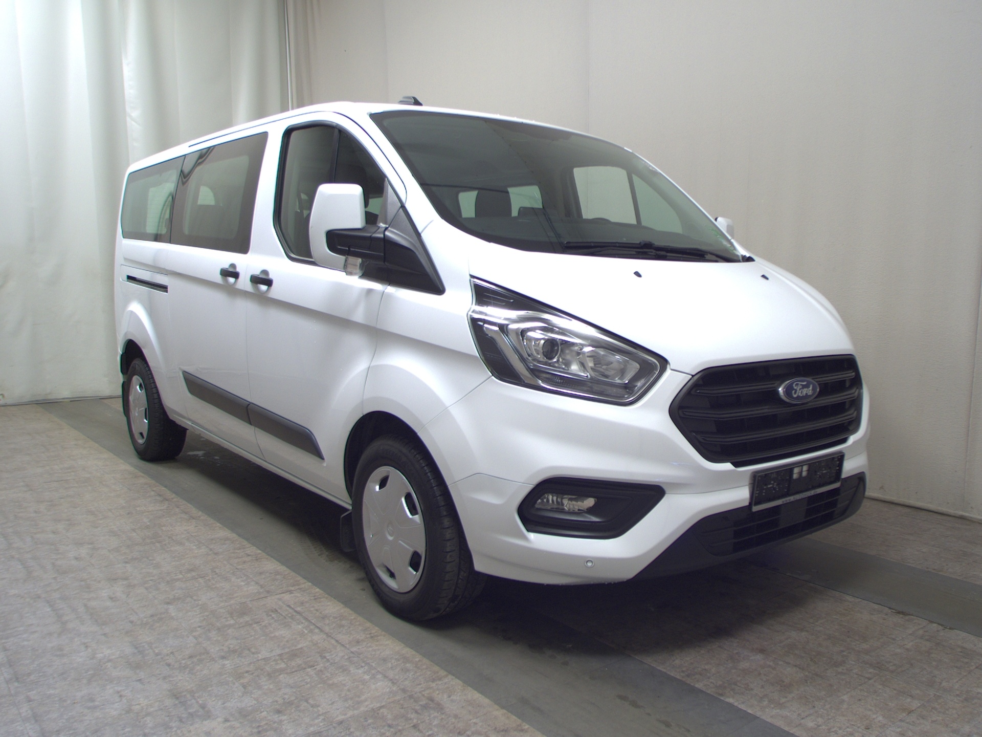 Ford Transit Custom 2.0 EB Trend L2 8-Sitze Navi PDC 3