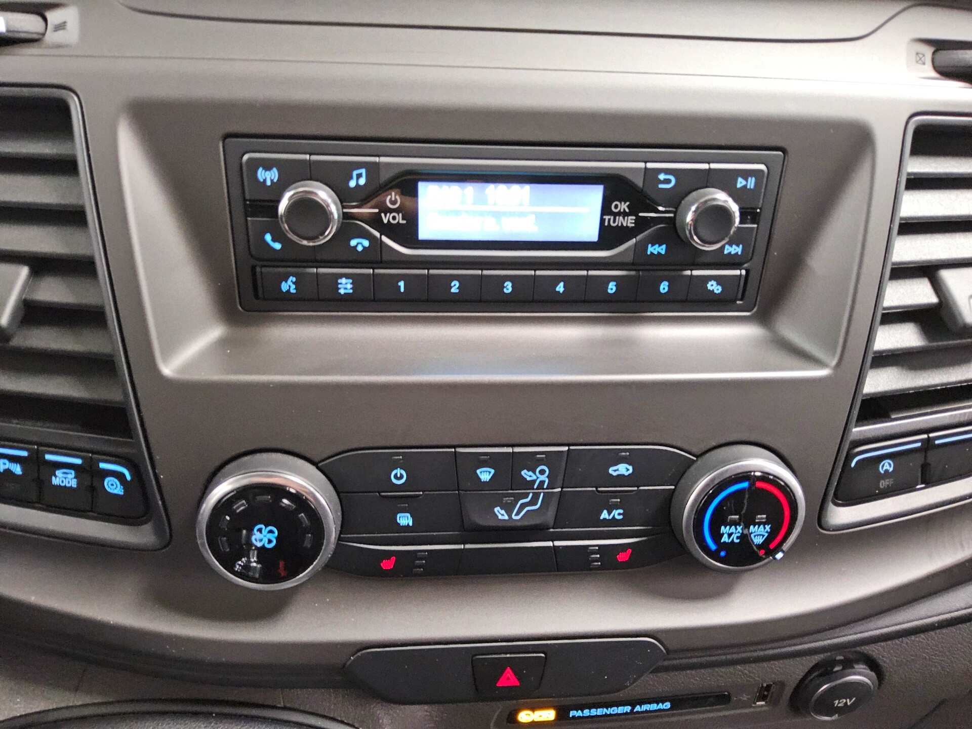 Ford Transit Custom 2.0 TDCi L1 6-Sitze PDC Shz 7