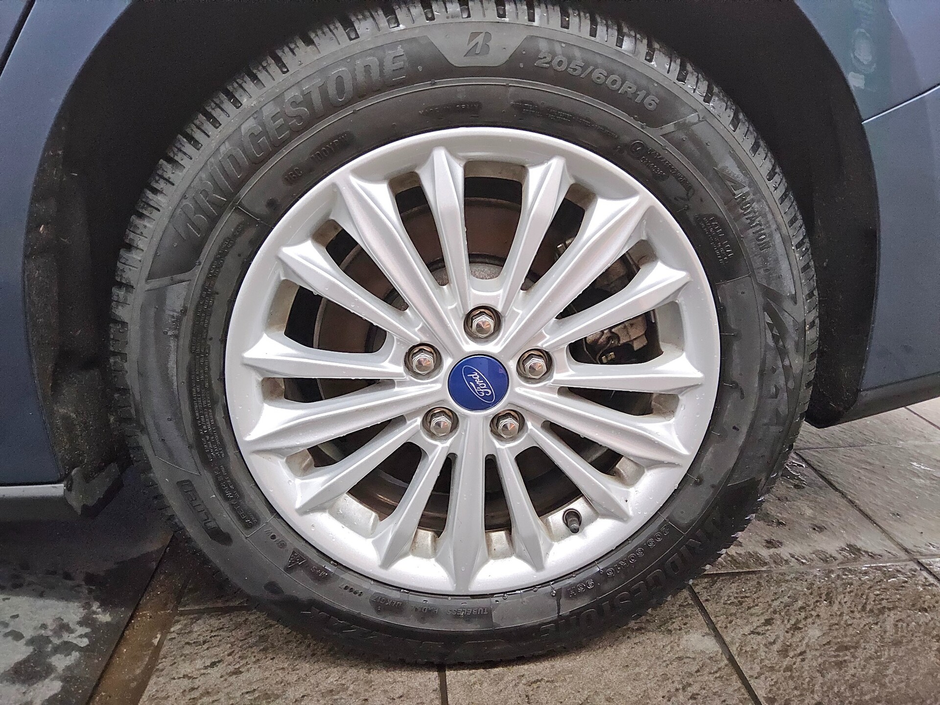 Ford Focus Turnier 1.0 EB Titanium Navi LED RFK SHZ 10