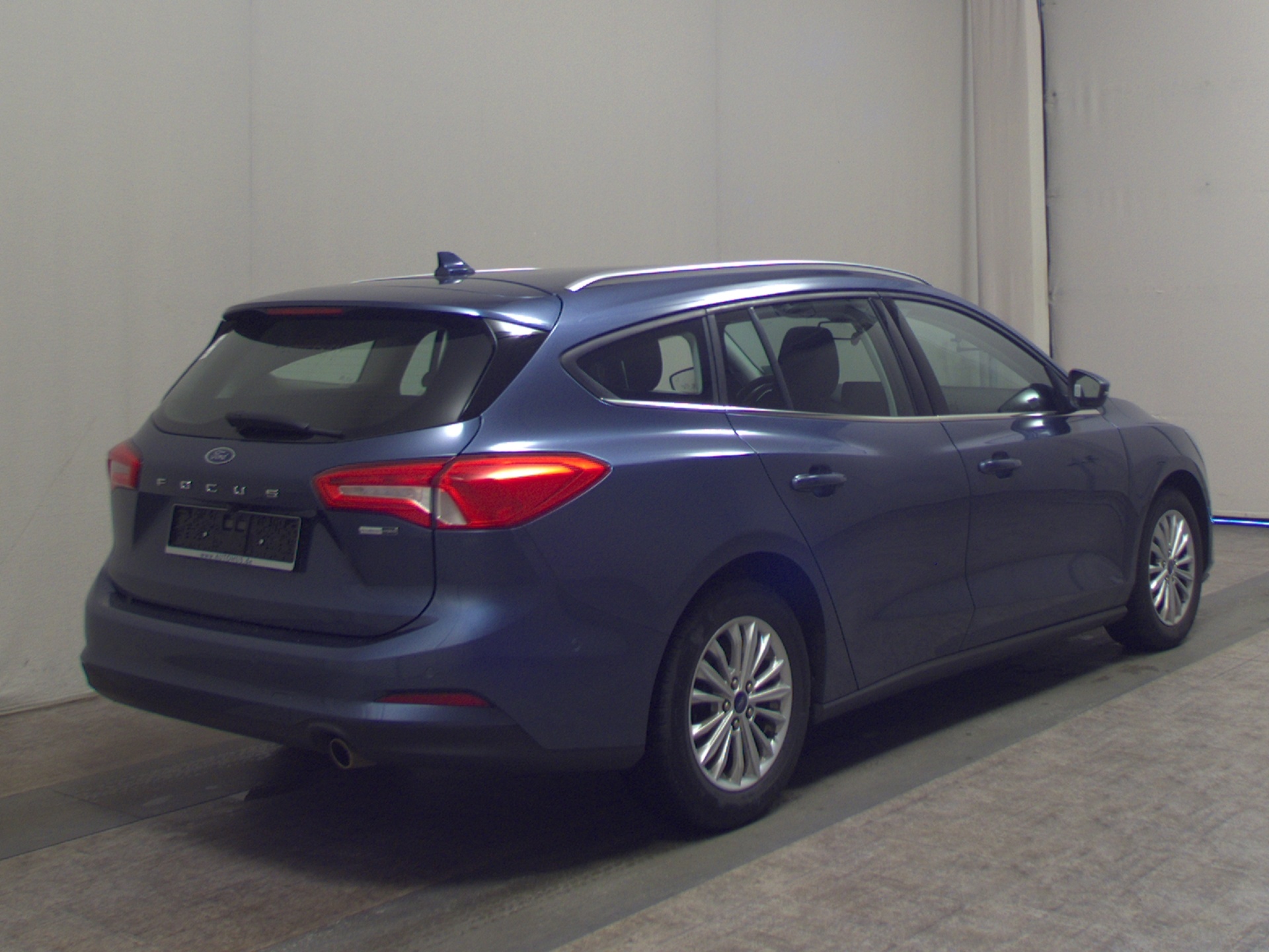 Ford Focus Turnier 1.0 EB Titanium Navi LED RfK PDC 4