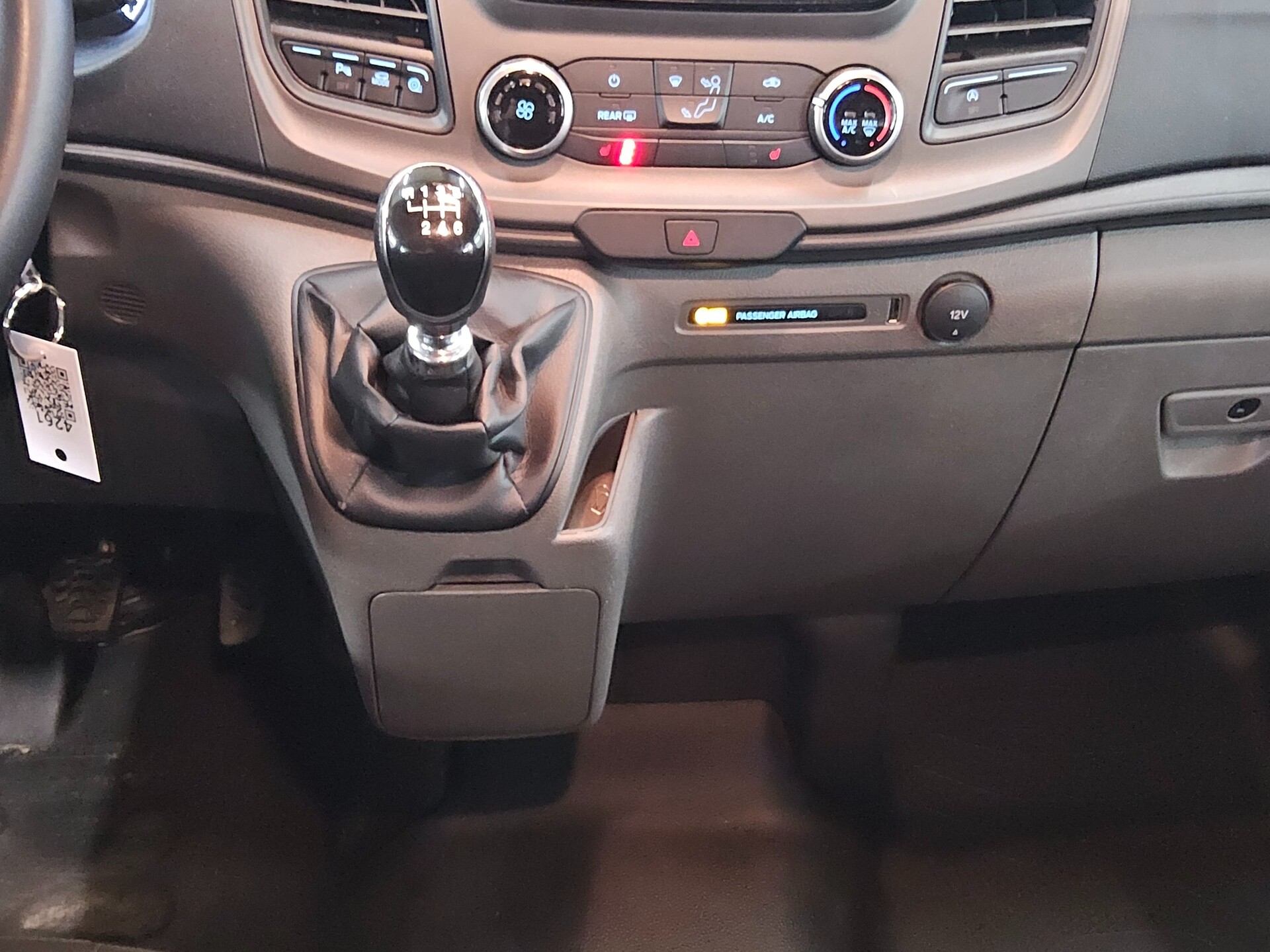 Ford Transit Custom 2.0 EB Trend L1 8-Sitzer Navi PDC 6