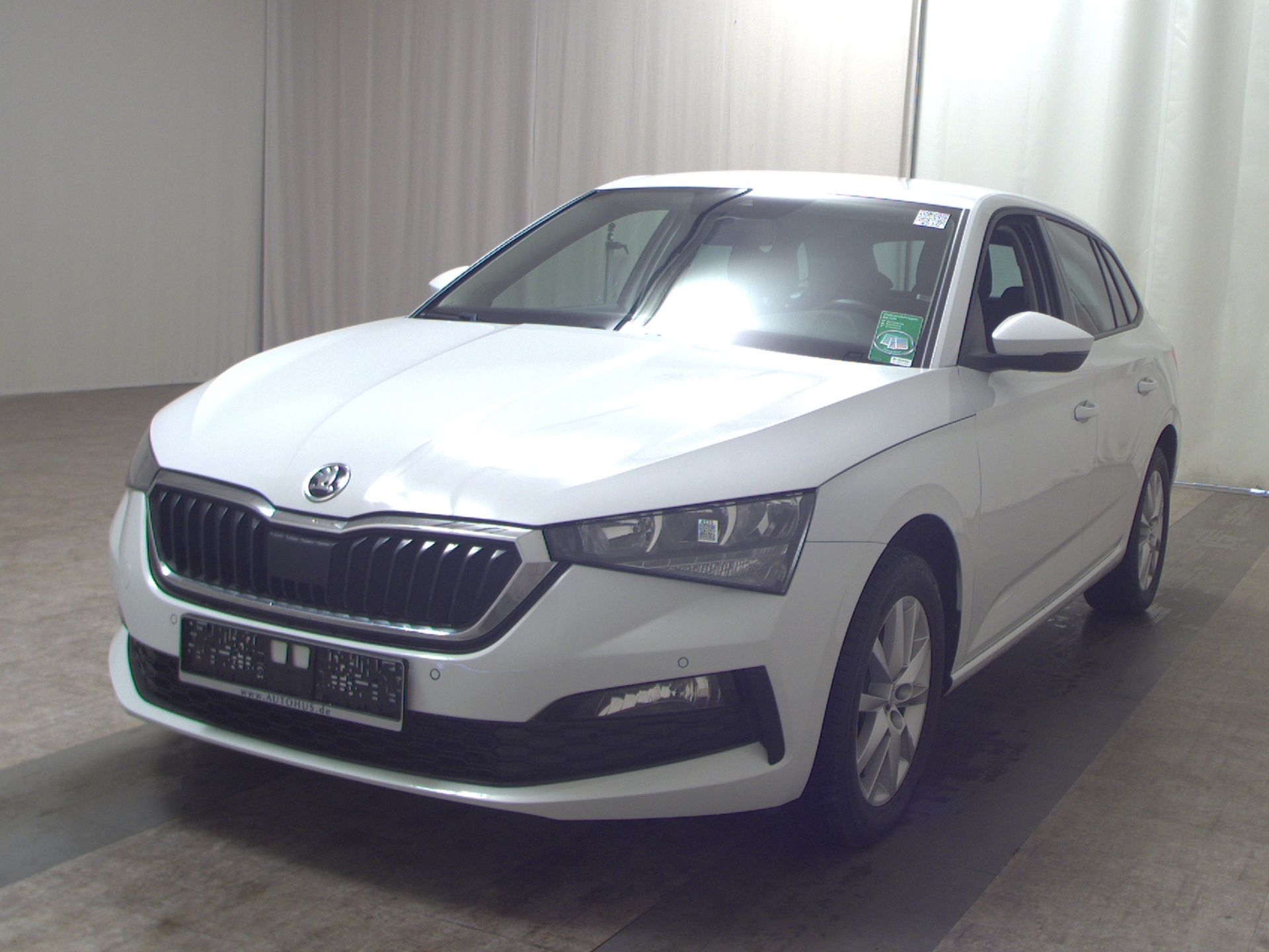 Skoda Scala 1.0 TSI Ambition Navi LED vc ACC PDC Shz 2