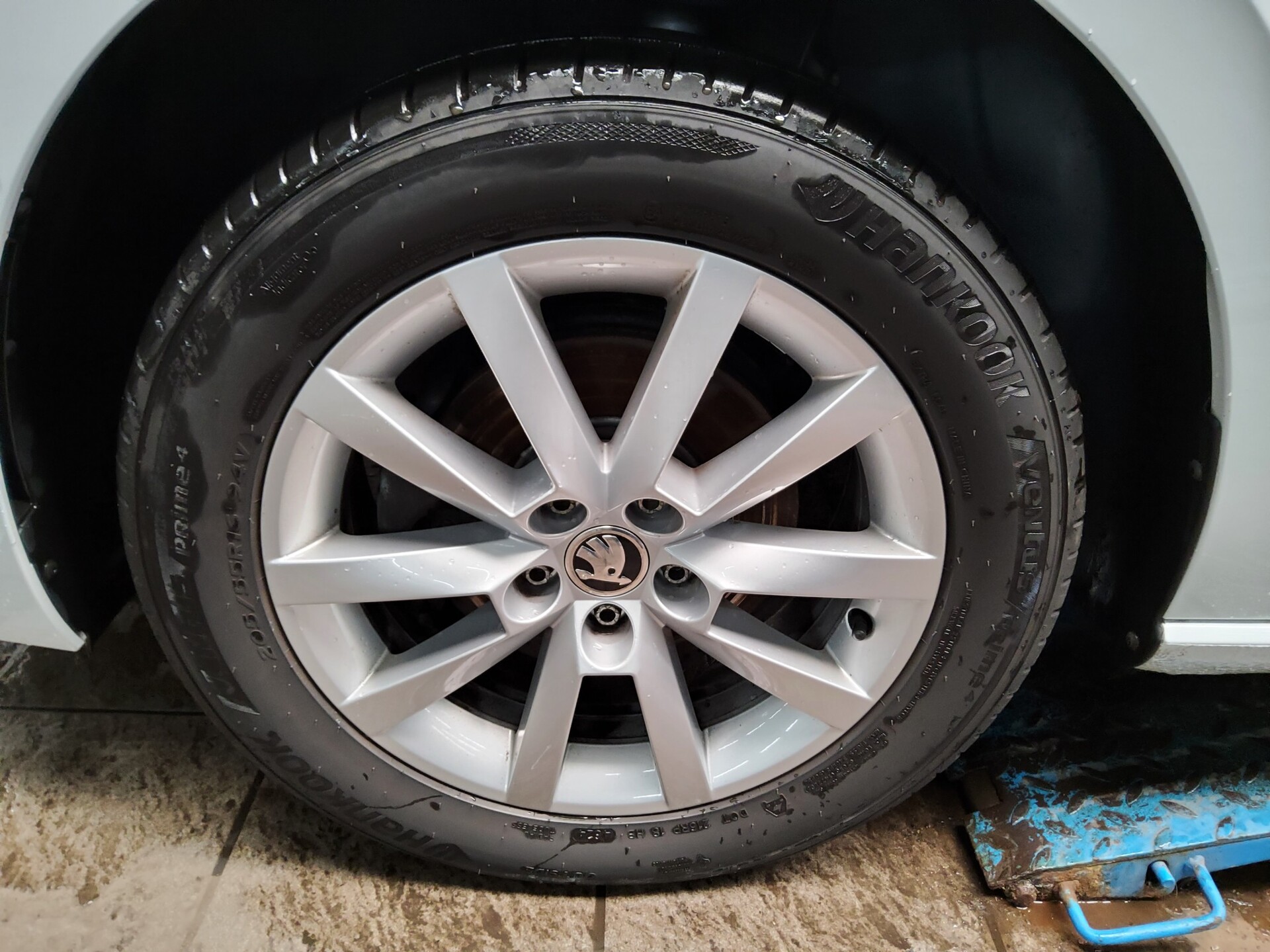 Skoda Scala 1.0 TSI Ambition Navi LED vc ACC PDC Shz 11