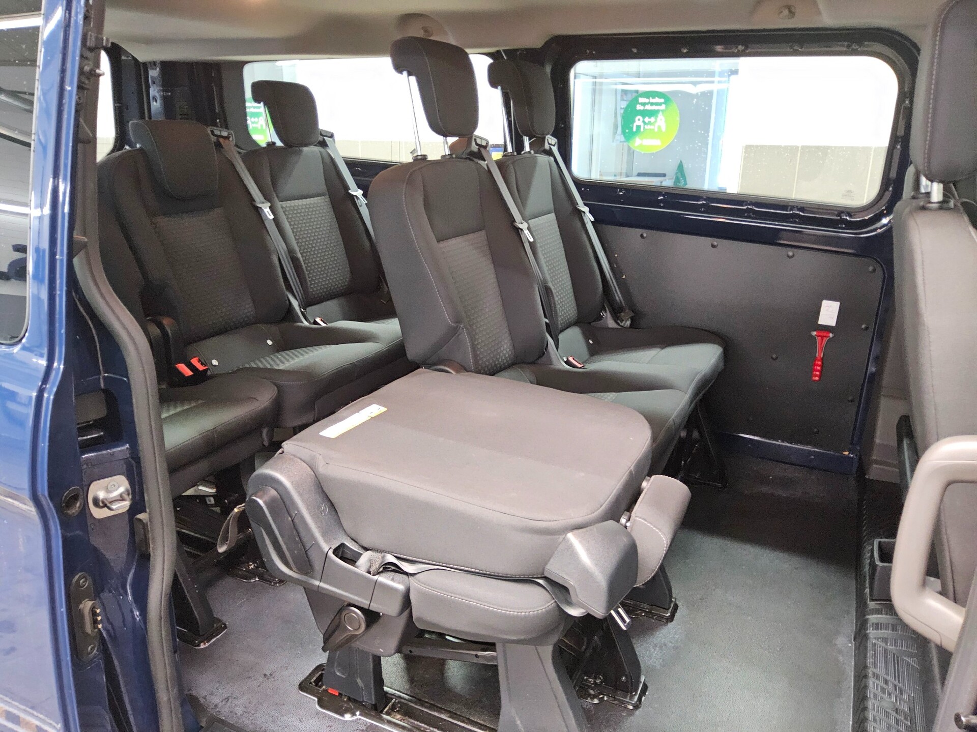 Ford Transit Custom 2.0 EB Trend L2 8-Sitze Navi PDC 12