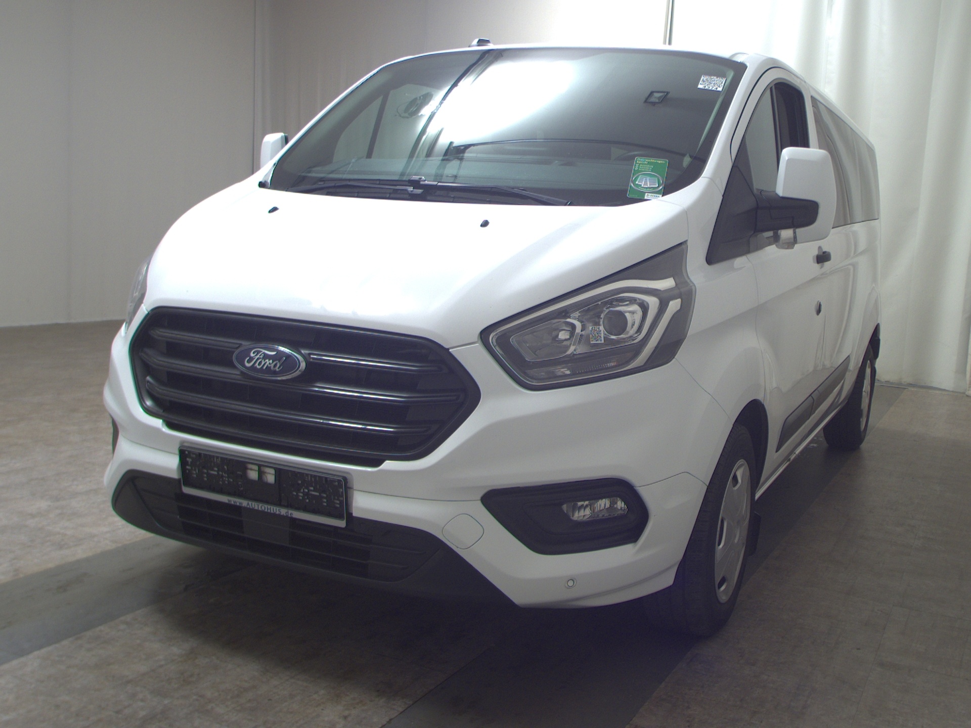 Ford Transit Custom 2.0 TDCi Trend L2 9-Sitzer Navi 2