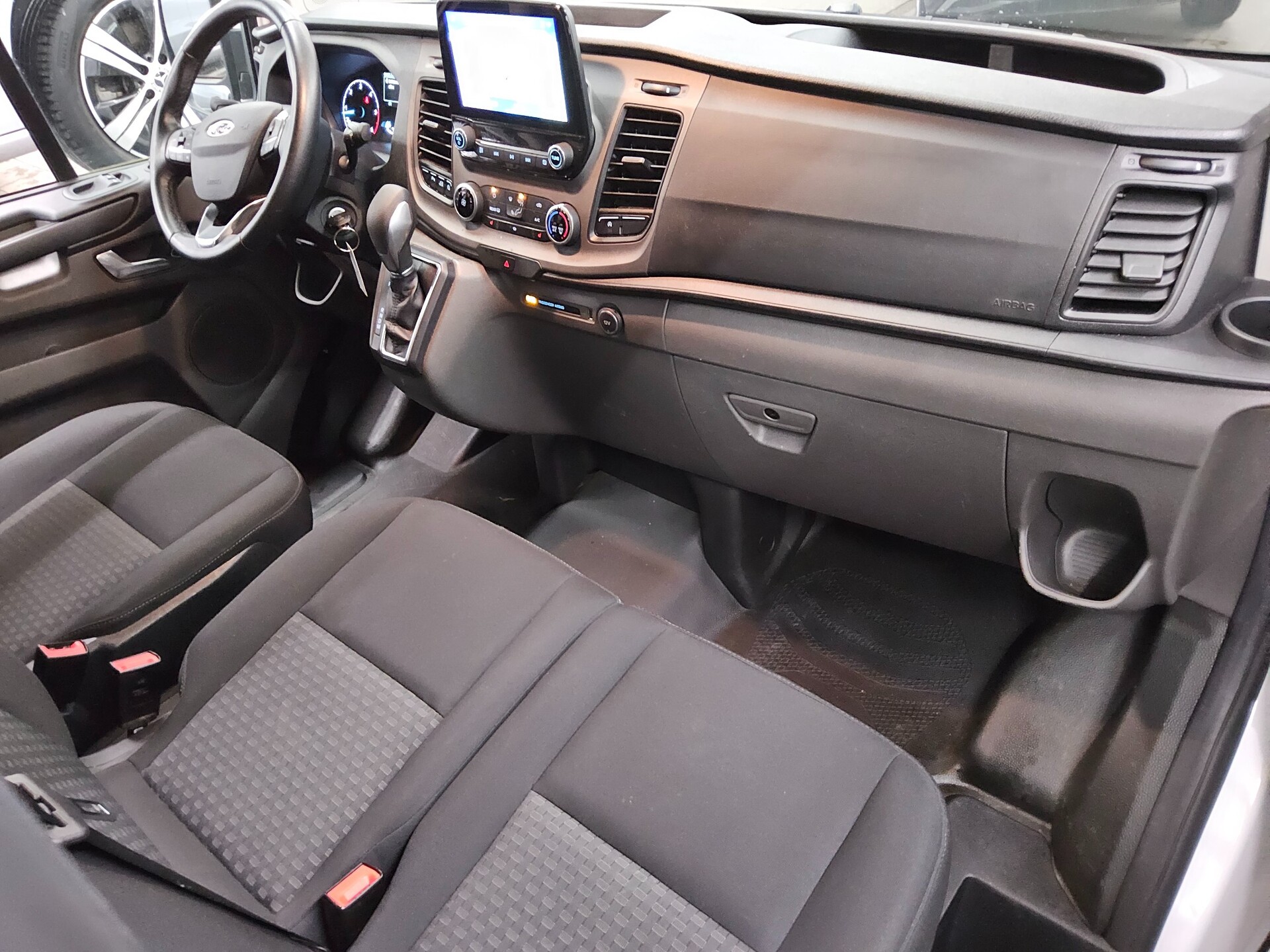 Ford Transit Custom 2.0 TDCi Trend L2 9-Sitzer Navi 5