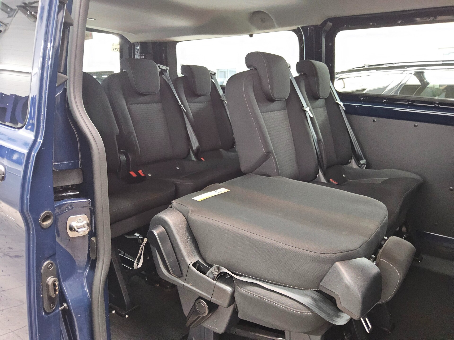 Ford Transit Custom 2.0 TDCi Trend L2 8-Sitze Navi 12