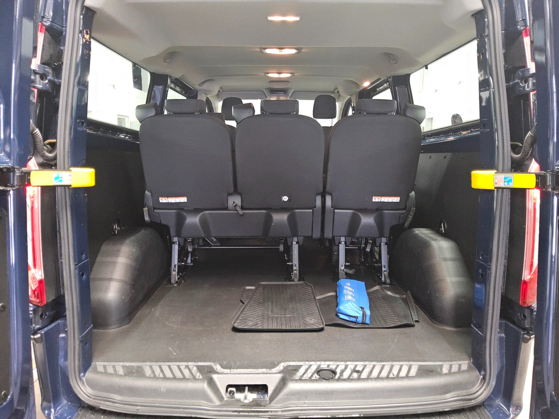 Ford Transit Custom 2.0 TDCi Trend L2 8-Sitze Navi 11