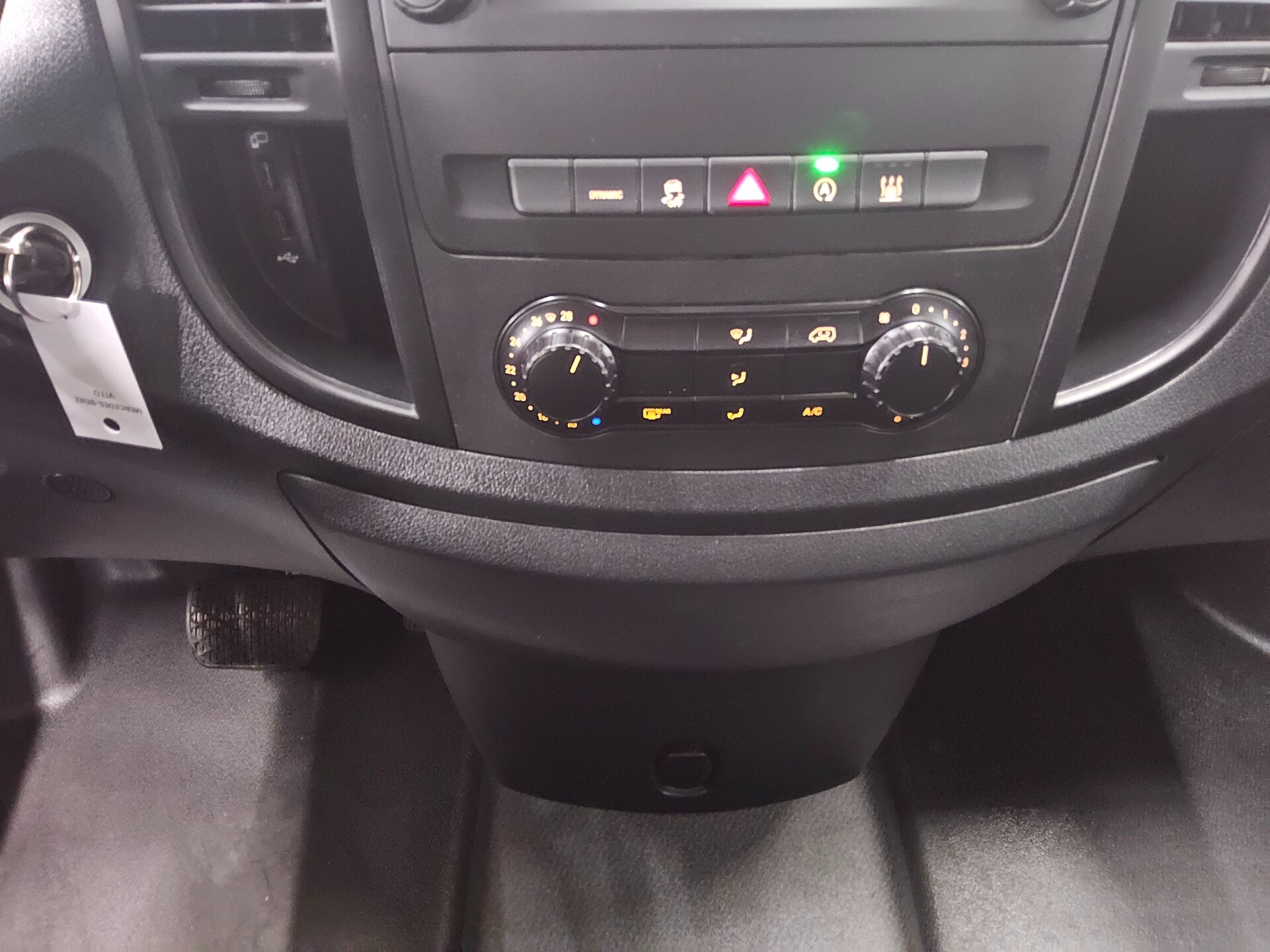 Mercedes-Benz Vito CDI Tourer Pro extralang 8-Sitze Navi RfK 6