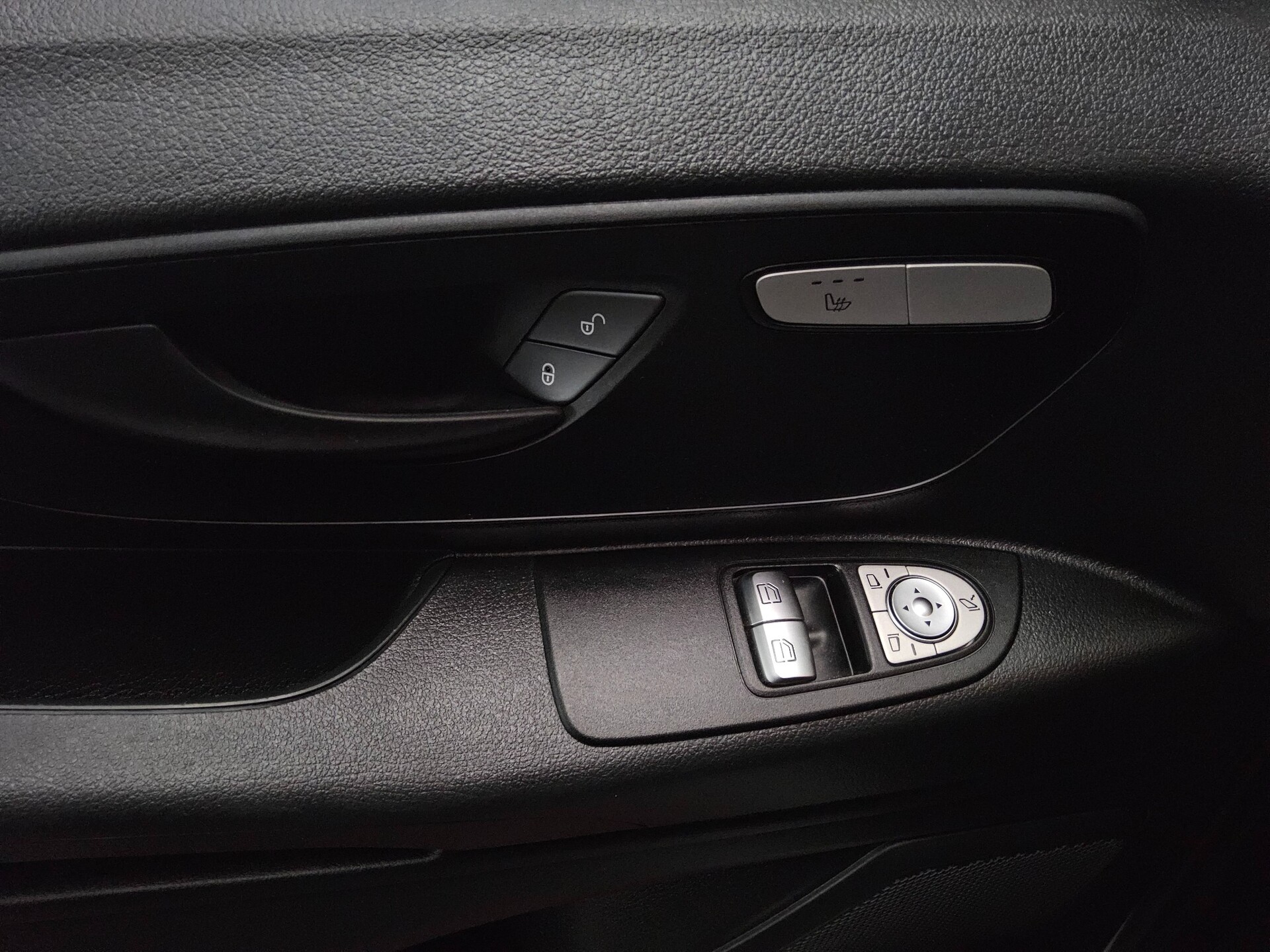 Mercedes-Benz Vito CDI Tourer Pro extralang 8-Sitze Navi RfK 9