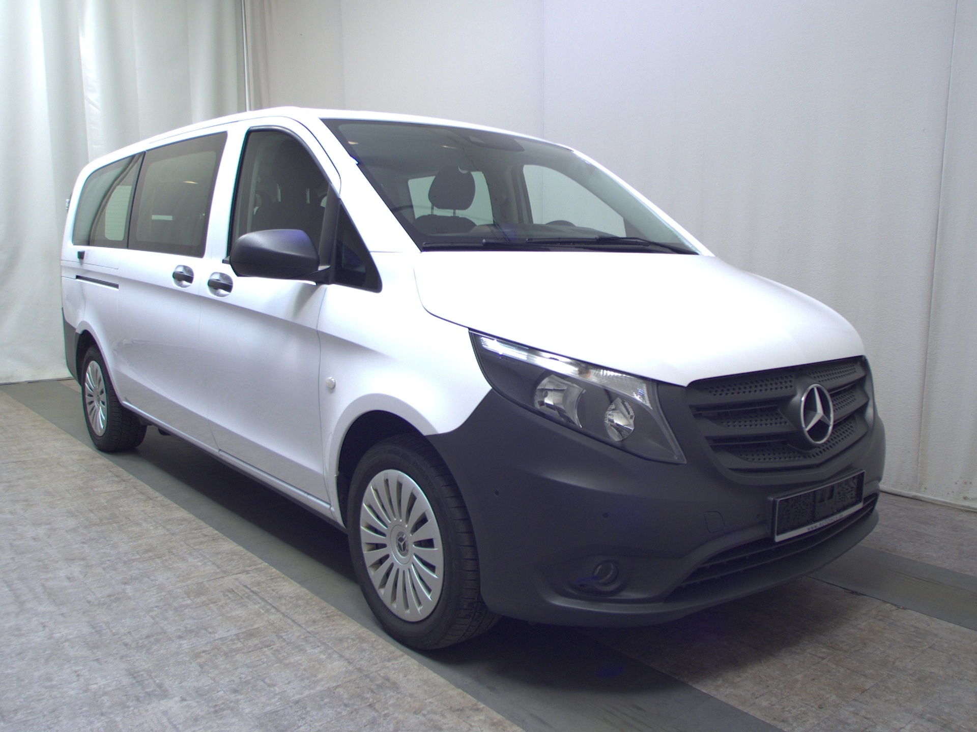 Mercedes-Benz Vito CDI Tourer Pro extralang 8-Sitze Navi RfK 3