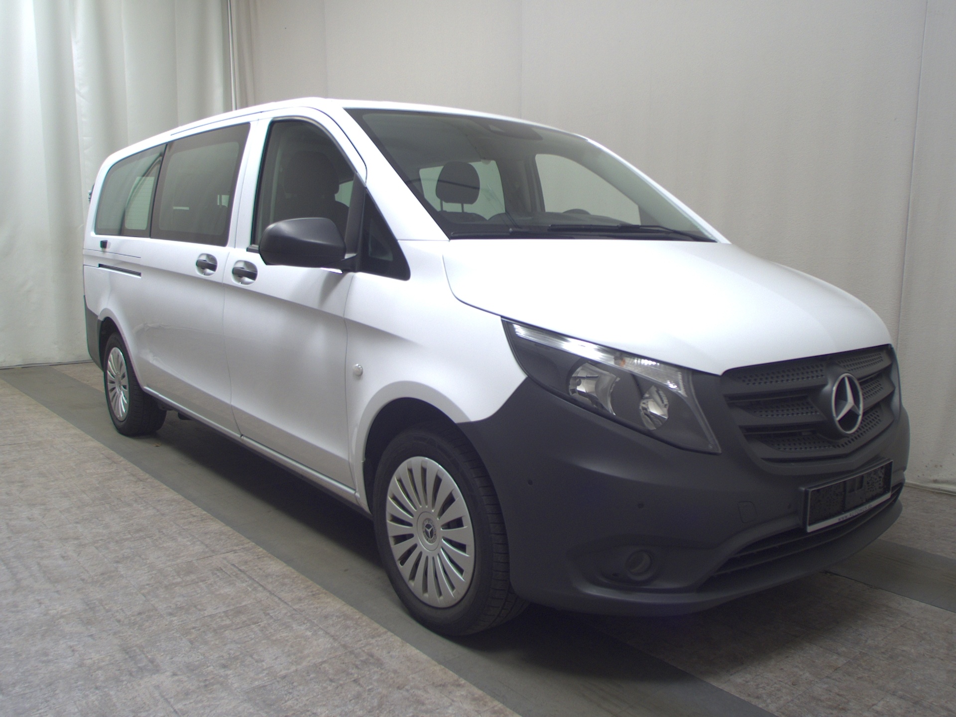 Mercedes-Benz Vito Lang CDI 8-Sitze Navi RfK Shz PDC Tempomat 3