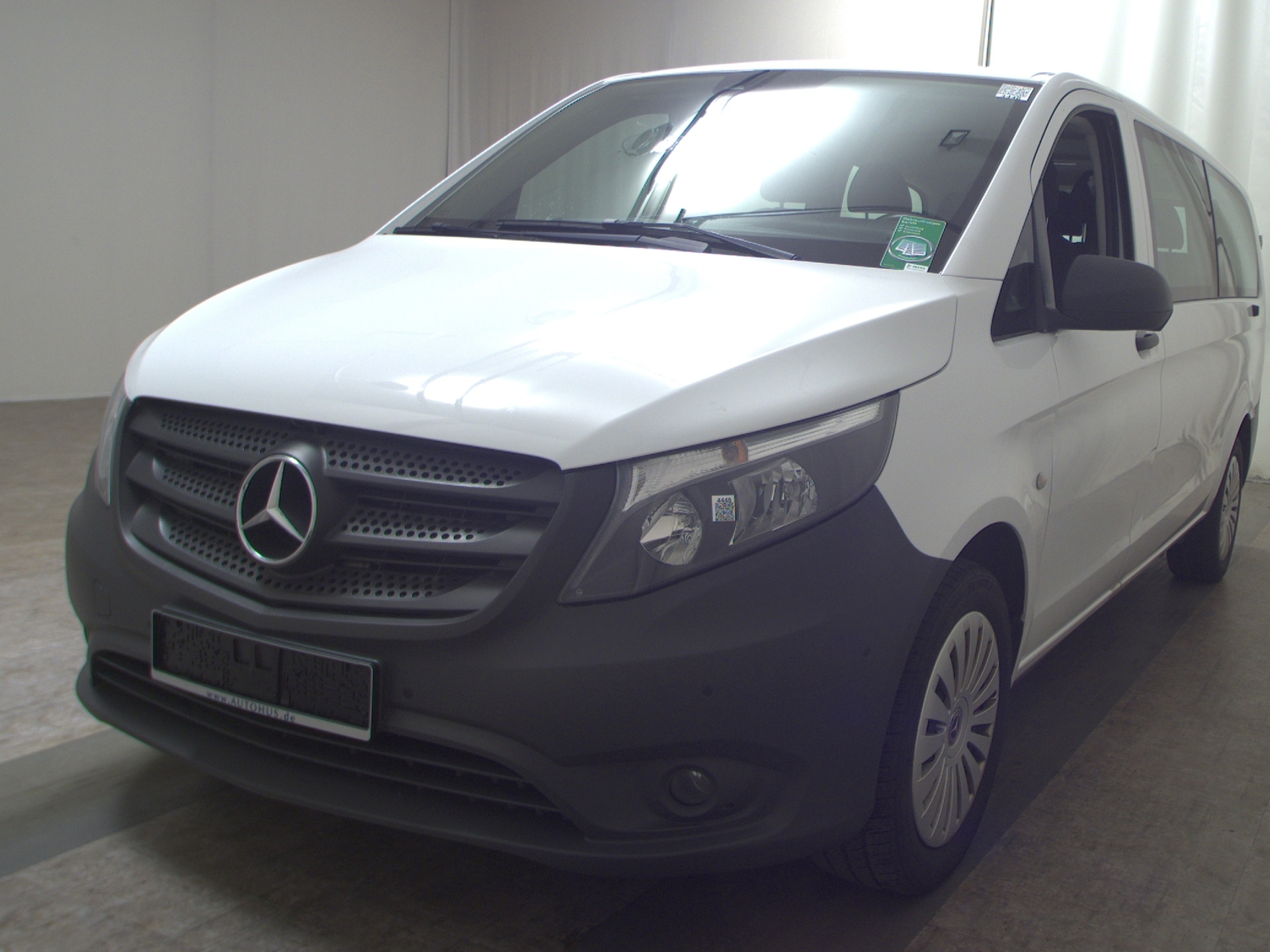 Mercedes-Benz Vito Lang CDI 8-Sitze Navi RfK Shz PDC Tempomat 2