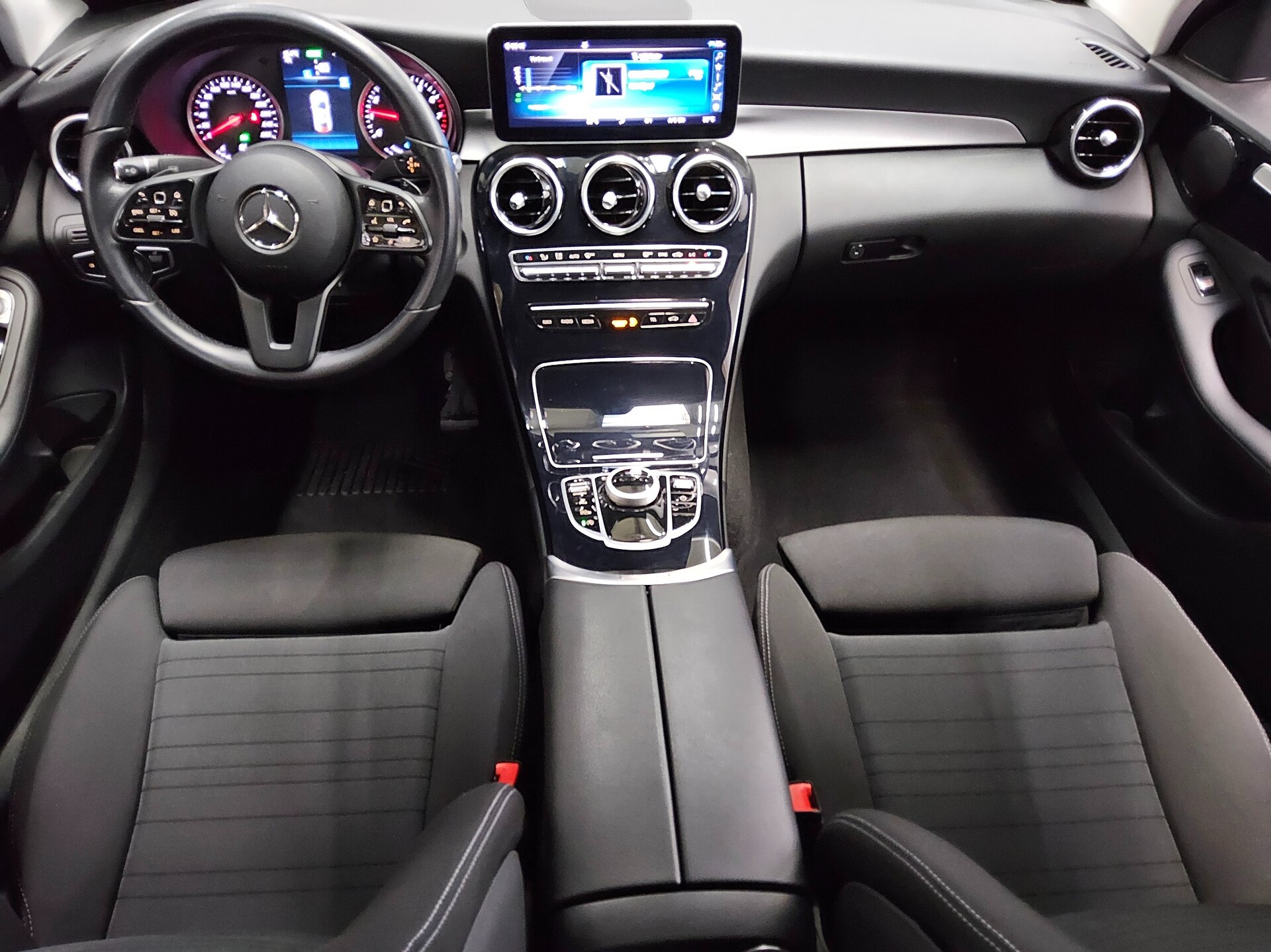 Mercedes-Benz C 300 Avantgarde LED Shz PDC Tempomat 5