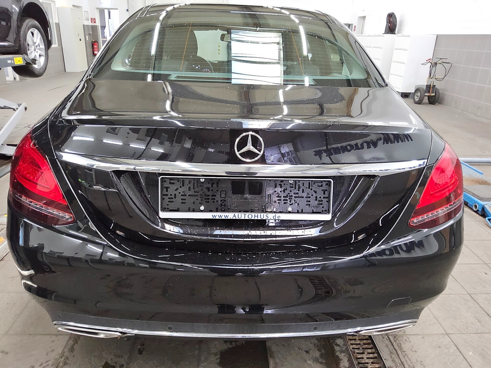 Mercedes-Benz C 300 Avantgarde LED Shz PDC Tempomat 12