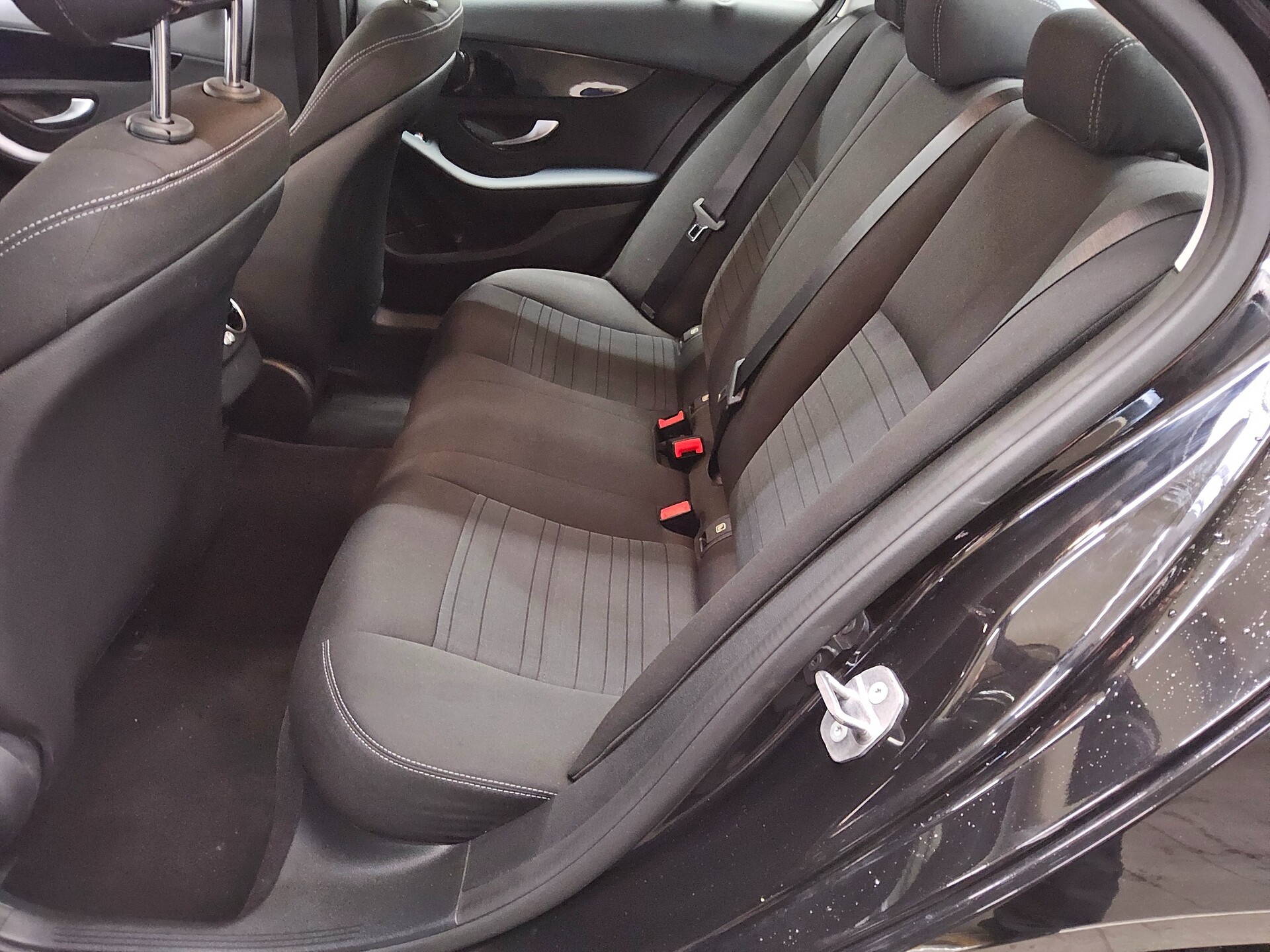 Mercedes-Benz C 300 Avantgarde LED Shz PDC Tempomat 13