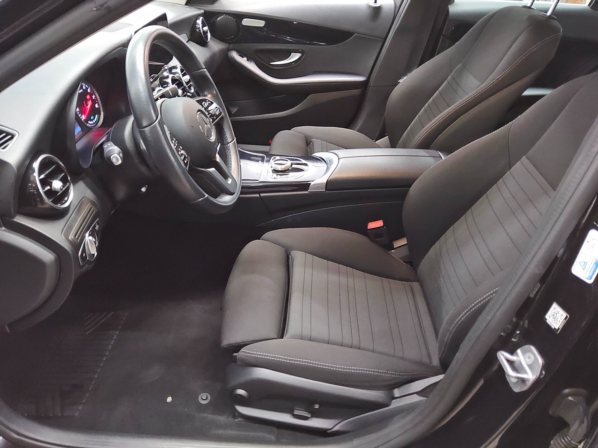 Mercedes-Benz C 300 Avantgarde LED Shz PDC Tempomat 8