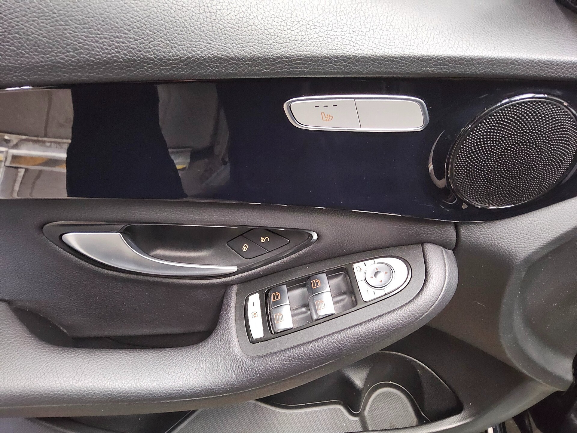 Mercedes-Benz C 300 Avantgarde LED Shz PDC Tempomat 9