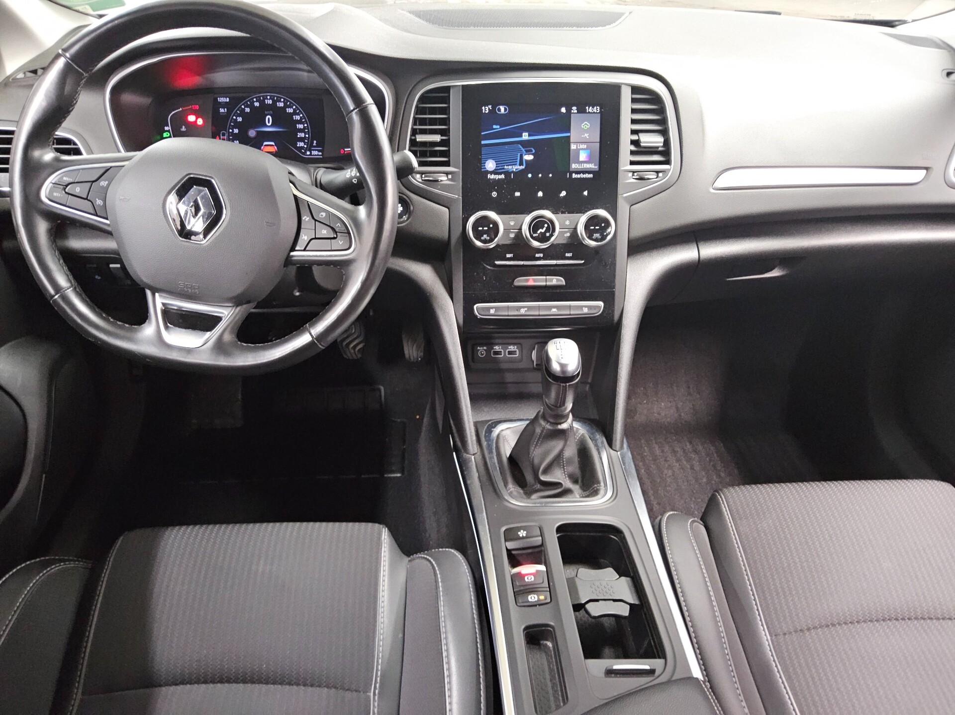 Renault Megane Grandtour 1.5 BLUE dCi Intens Navi LED 5