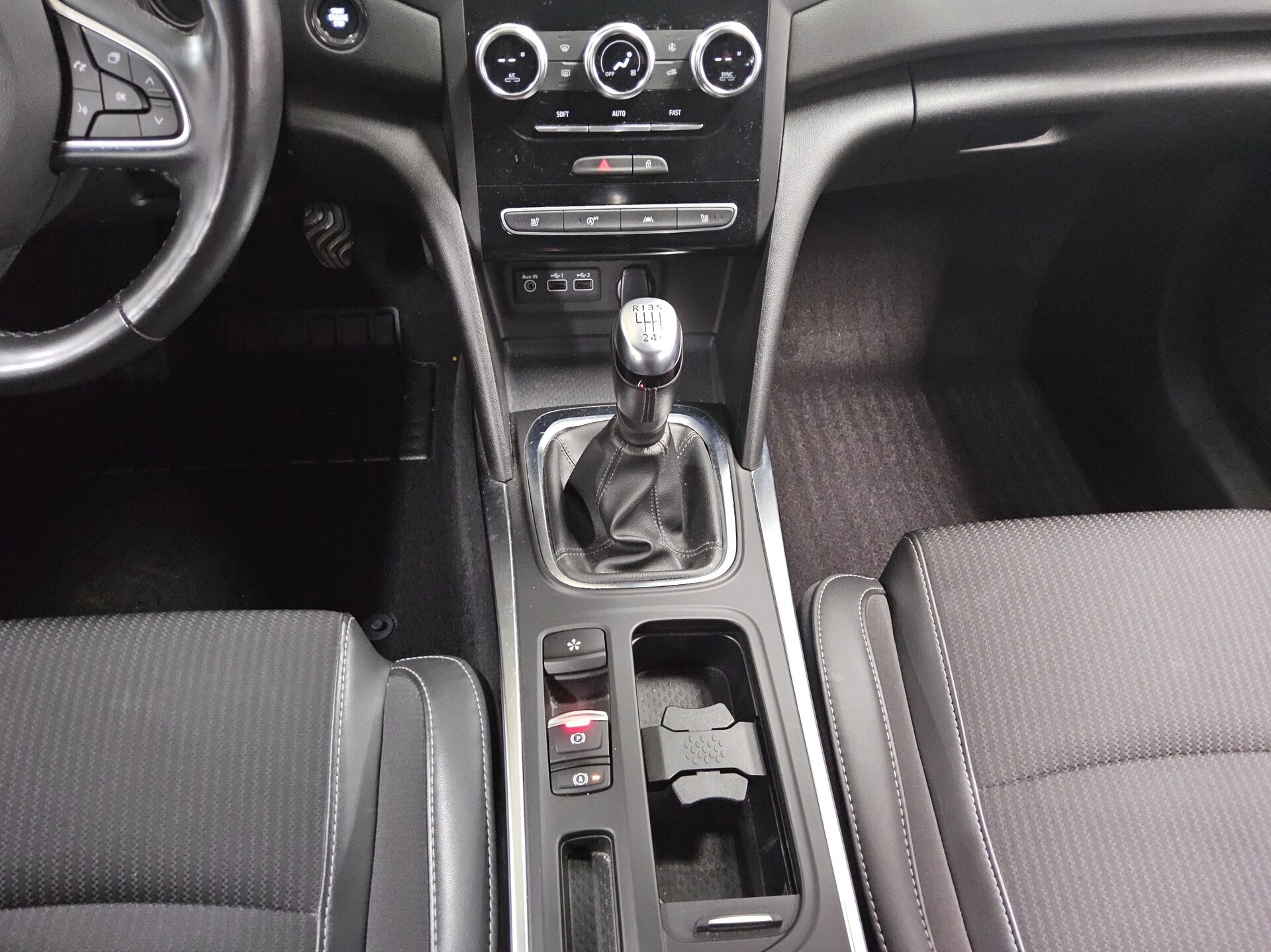 Renault Megane Grandtour 1.5 BLUE dCi Intens Navi LED 6