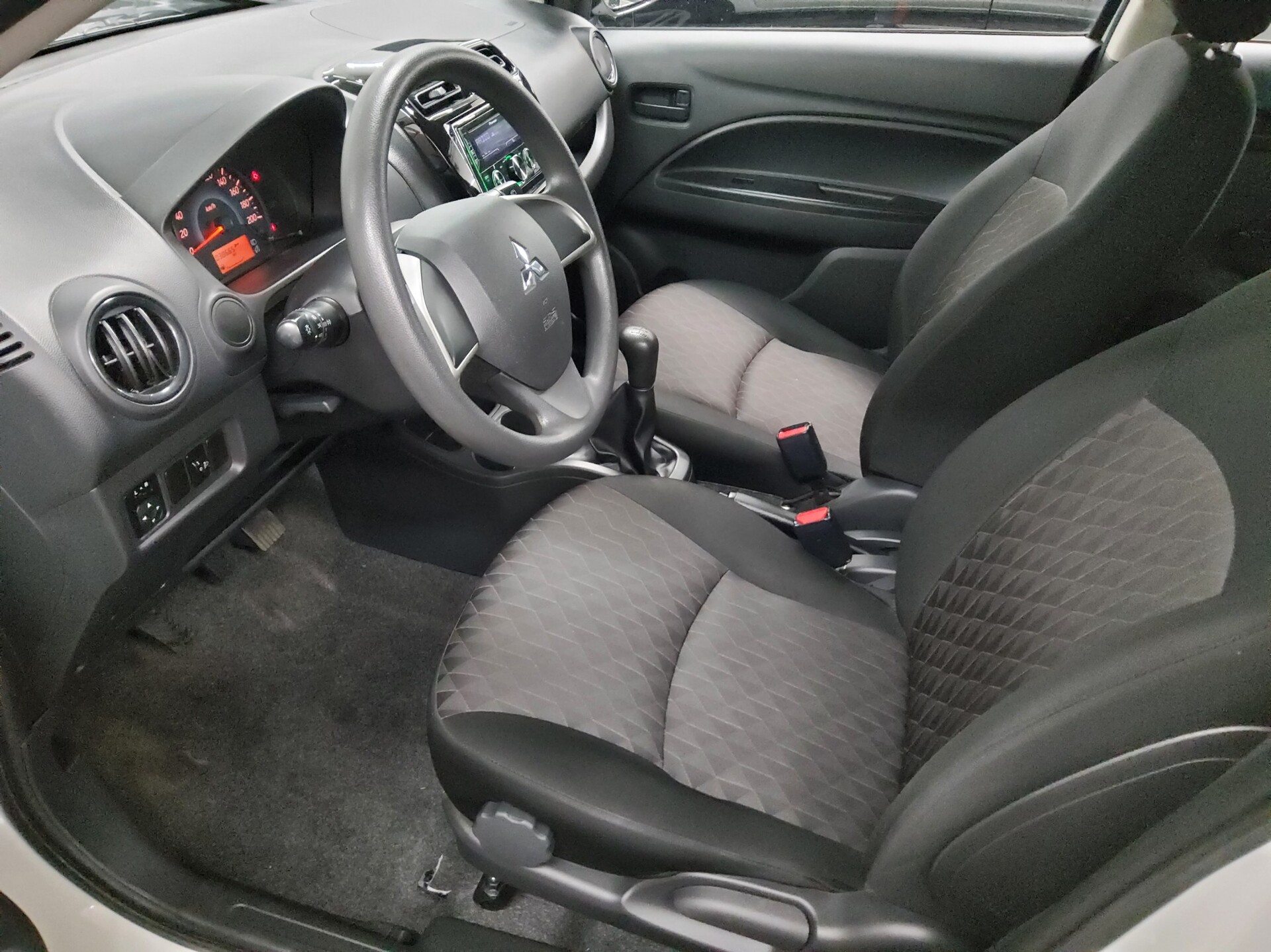 Mitsubishi Space Star 1.2 DAB FSE Bluetooth Klima 8