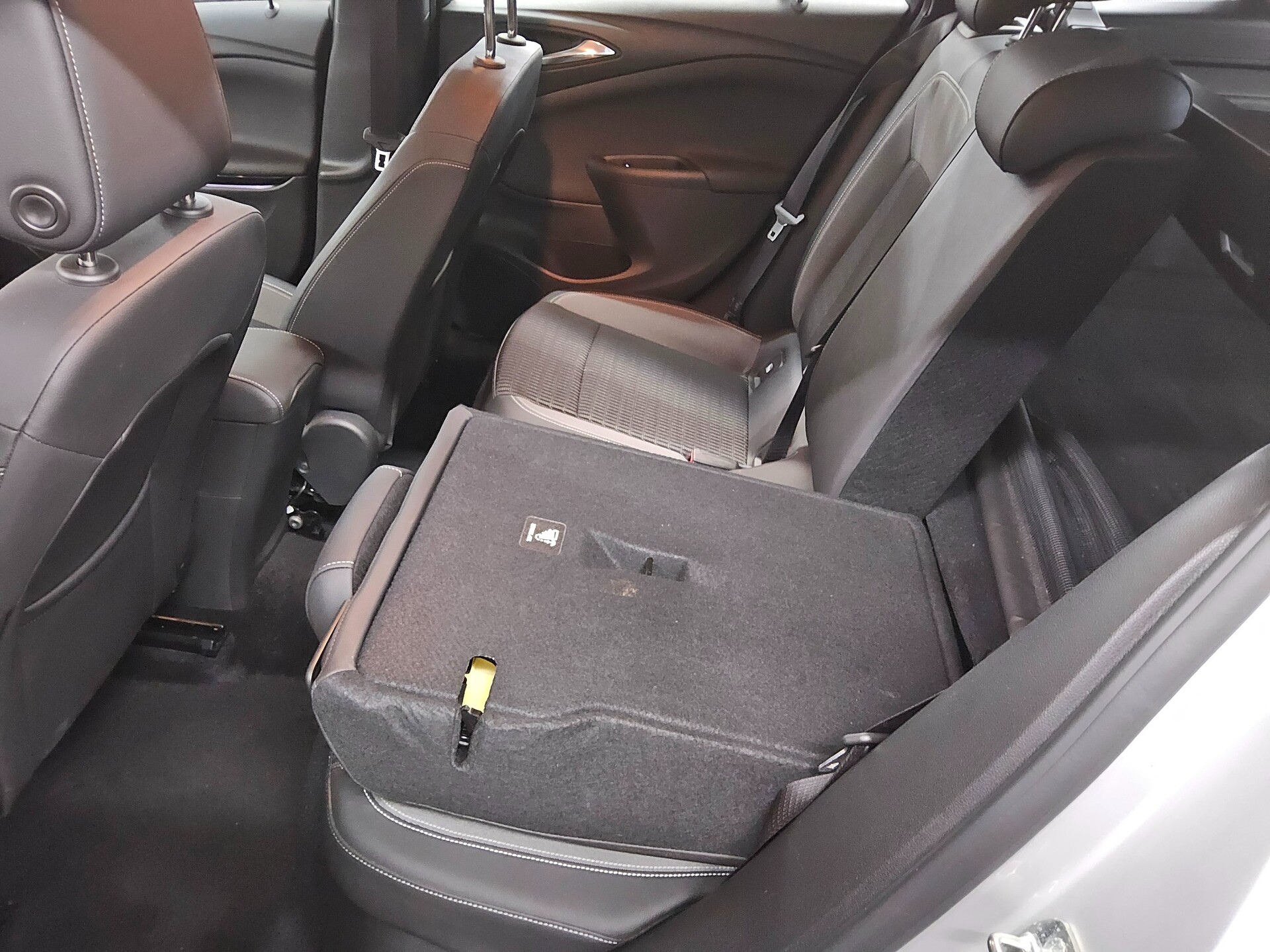 Opel Astra ST 1.2 Turbo Elegance T-Leder Navi LED RfK 12