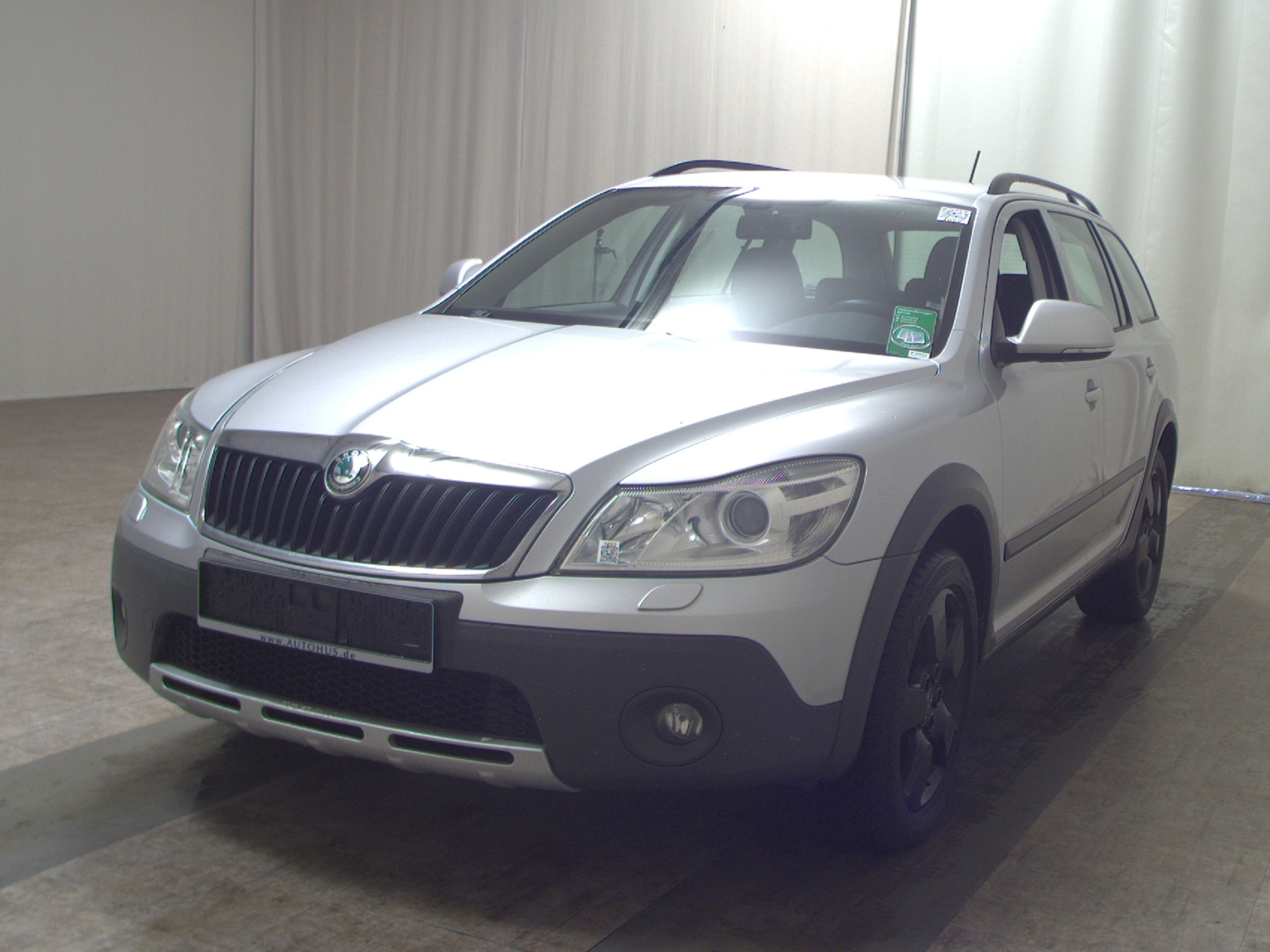 Skoda Octavia Kombi 2.0 TDI 4x4 Scout Nav AHK HU 02/07 2