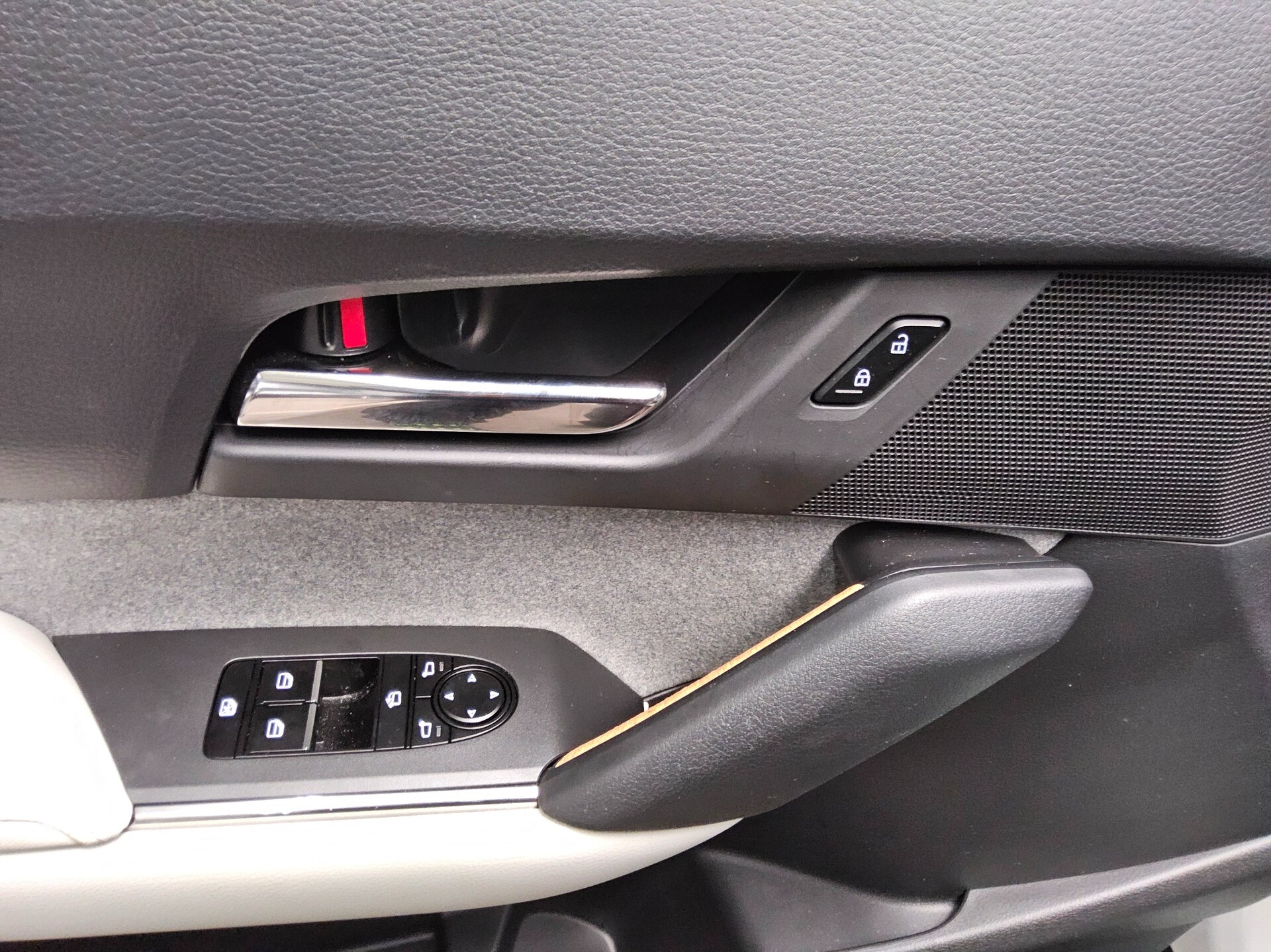 Mazda MX-30 e-SKYACTIV Advanage Navi LED HuD RFK Shz 10