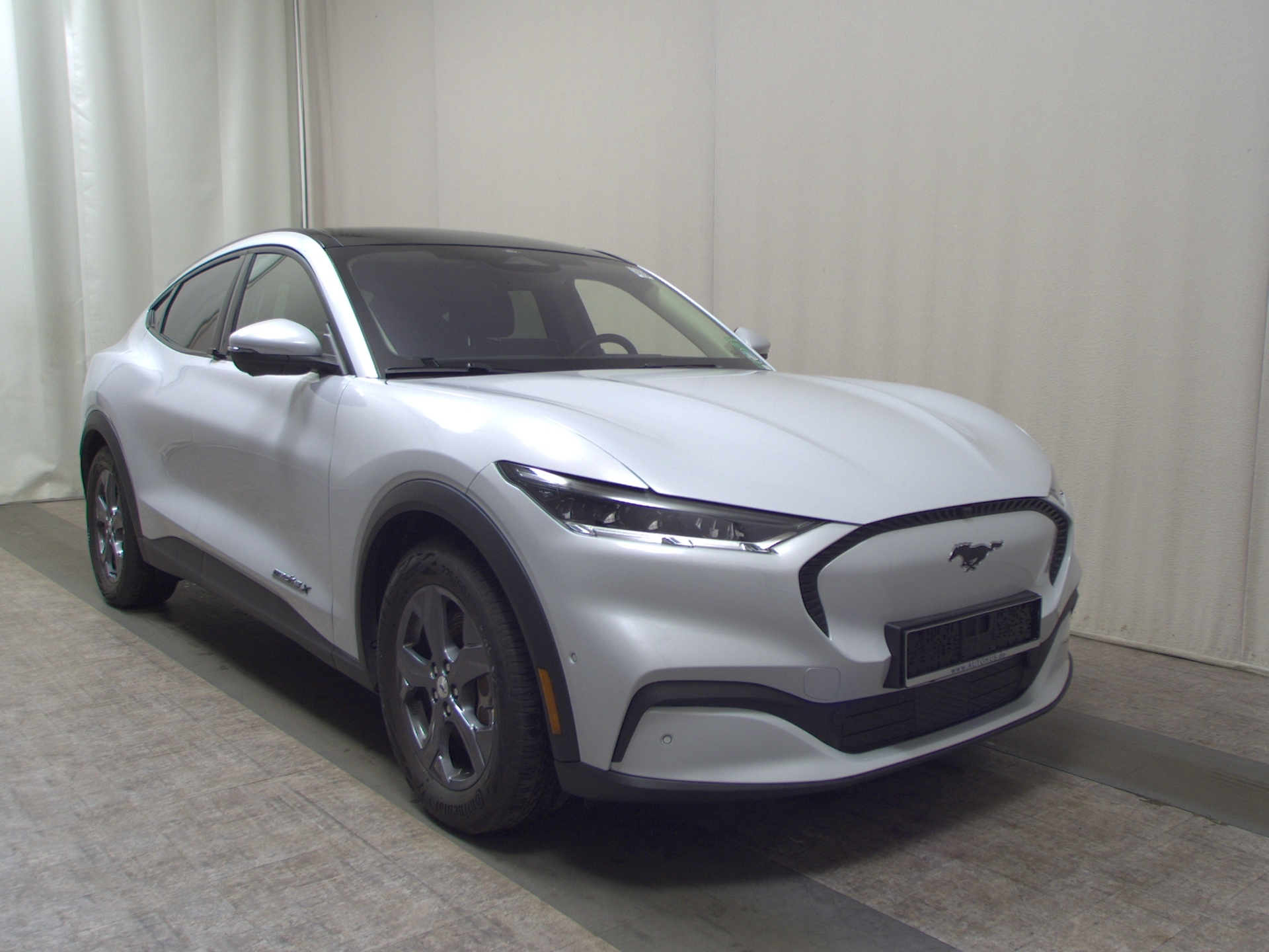 Ford Mustang Mach-E Navi LED Pano Leder AHK RFK 3