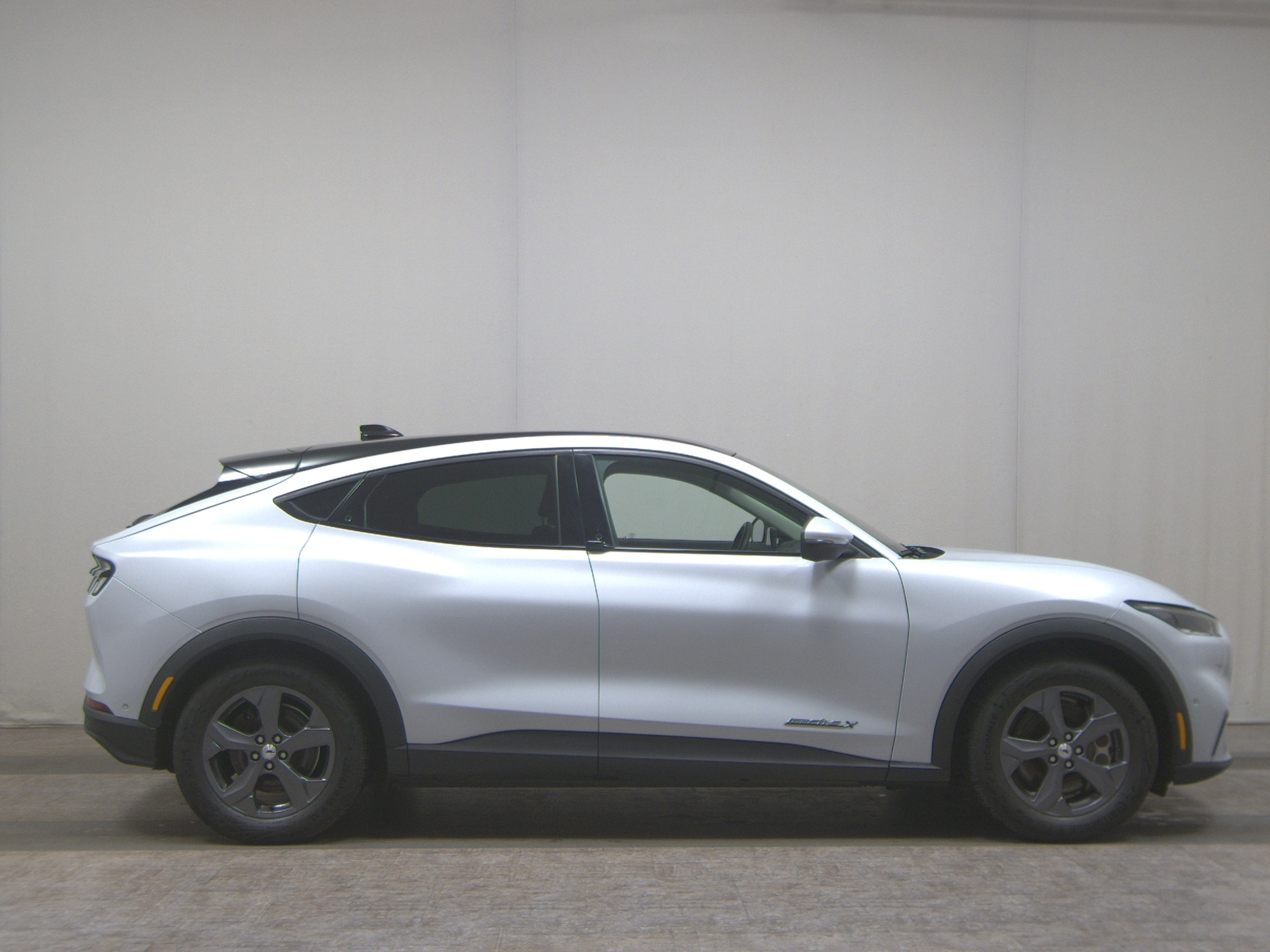 Ford Mustang Mach-E Navi LED Pano Leder AHK RFK