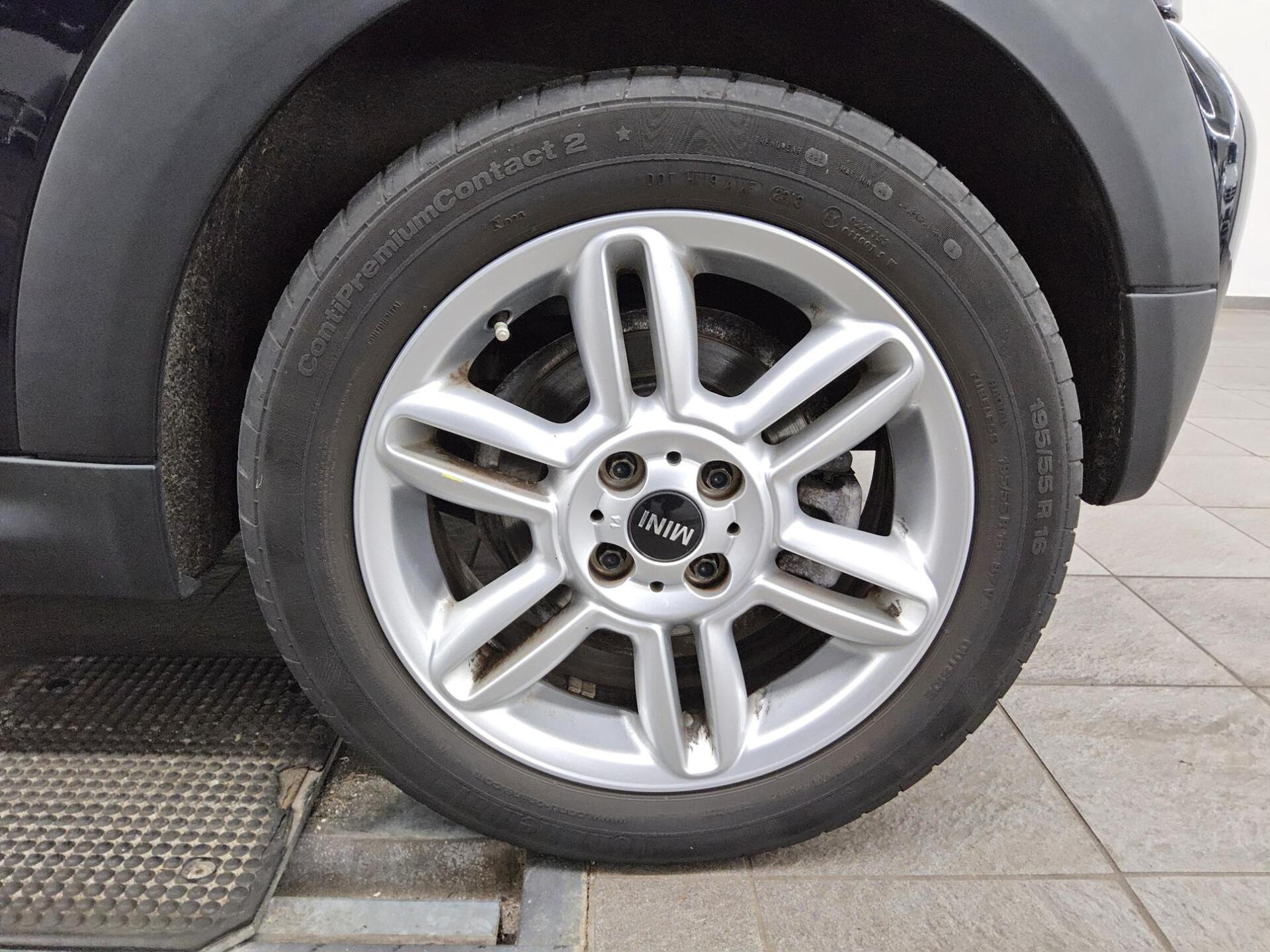 MINI Cooper D Xenon PDC Shz Klima 10