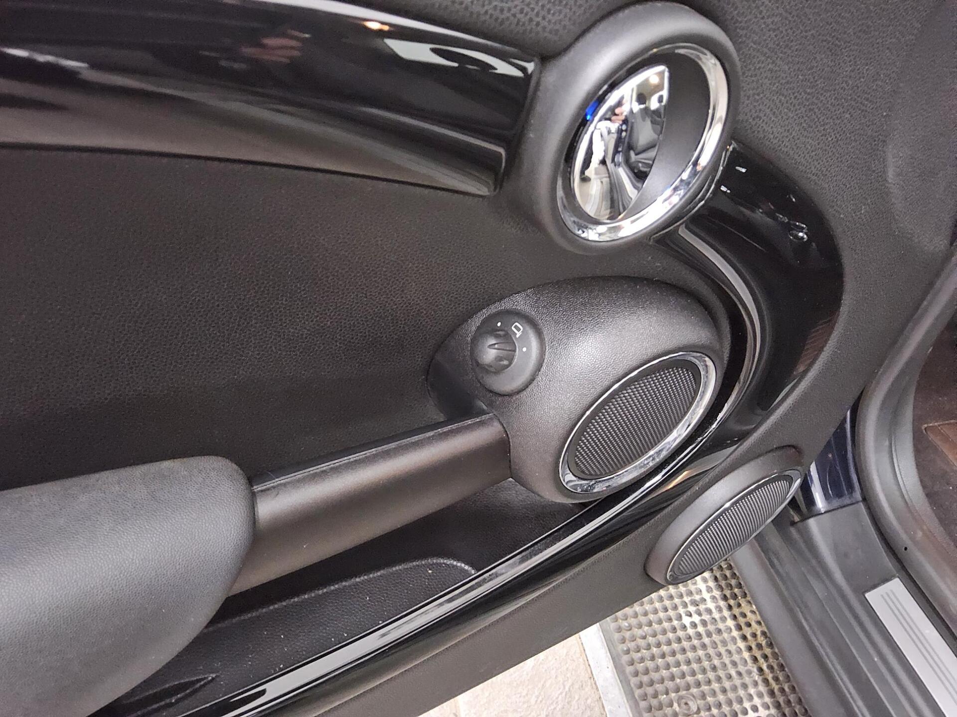 MINI Cooper D Xenon PDC Shz Klima 9