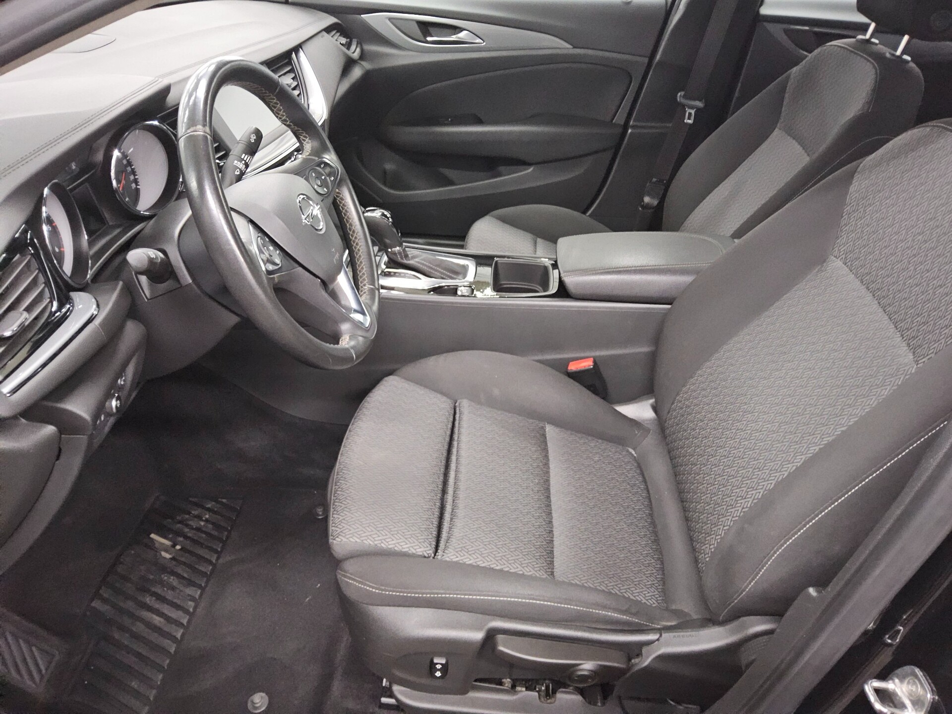 Opel Insignia GS 2.0 D Business Ed. Navi PDC AHK 8