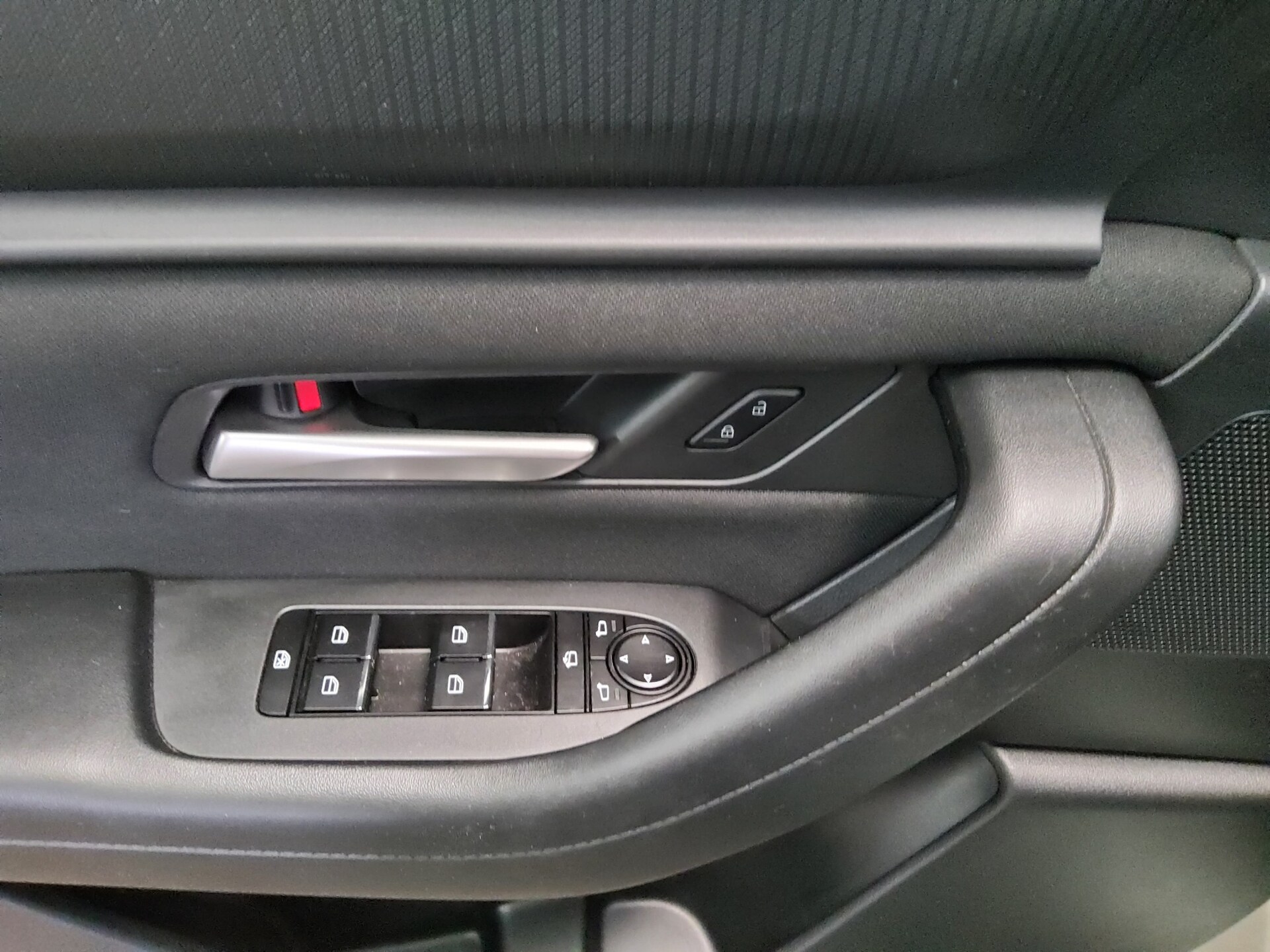 Mazda CX-60 e-Skyactiv Prime Navi DC LED AHK DAB+ 10