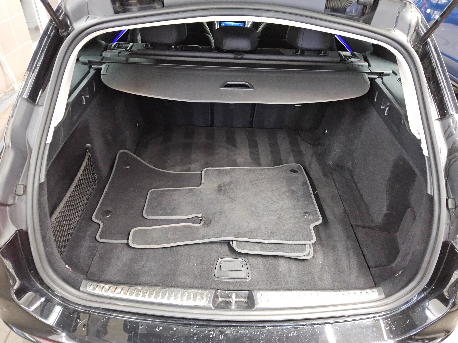 Mercedes-Benz C 220 T d 4M Avantgarde Navi Digital Light 360° 12