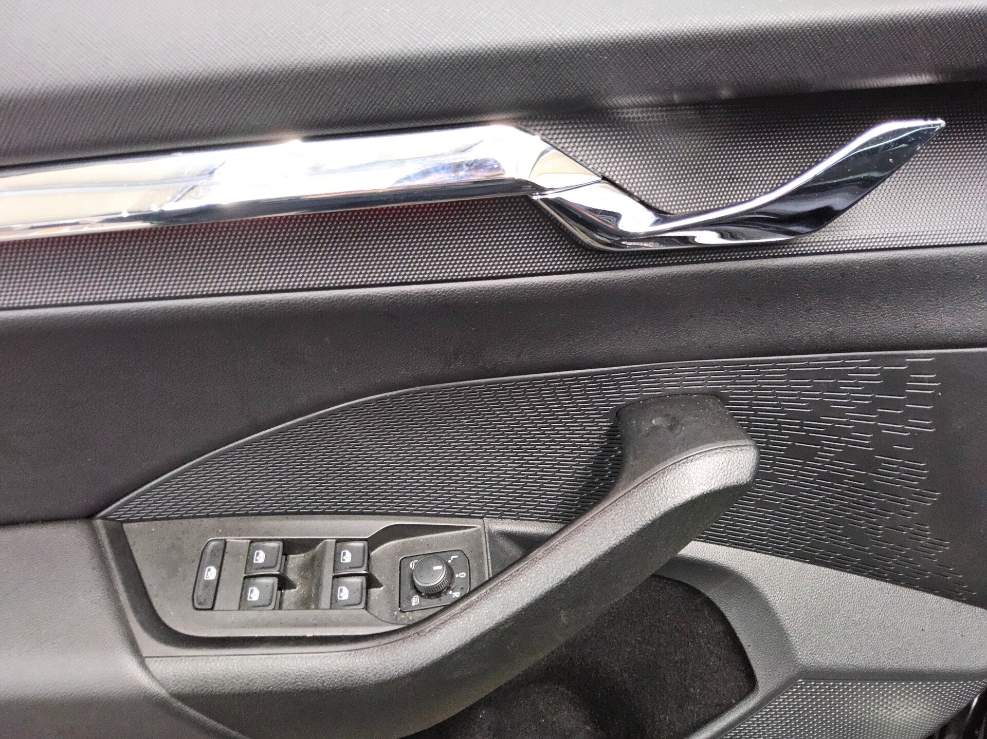 Skoda Octavia Kombi 1.5 TSI Style Navi LED RfK AHK ACC 10