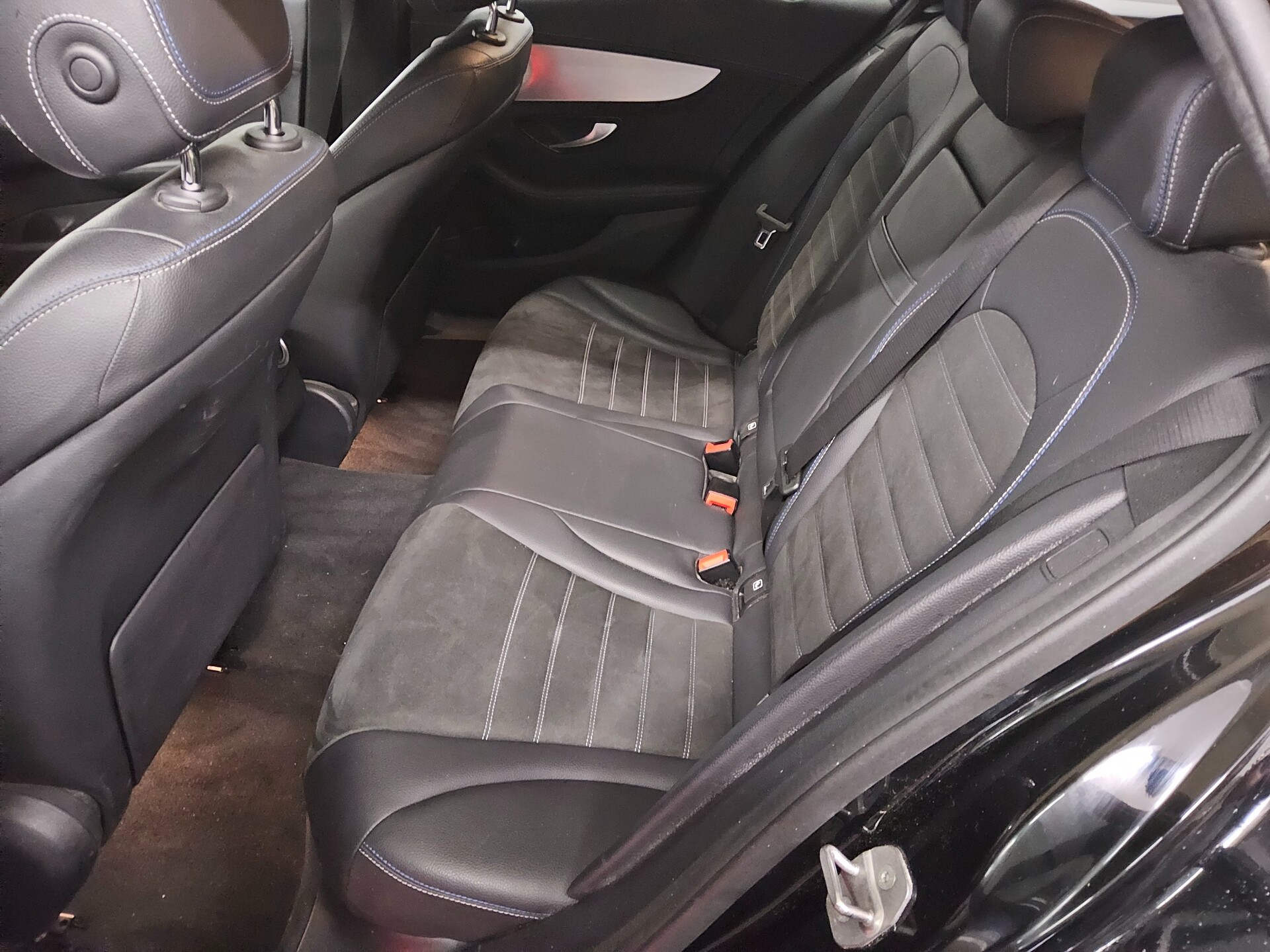 Mercedes-Benz C 220 T d AMG-Line Night Navi Widescreen LED AHK 13