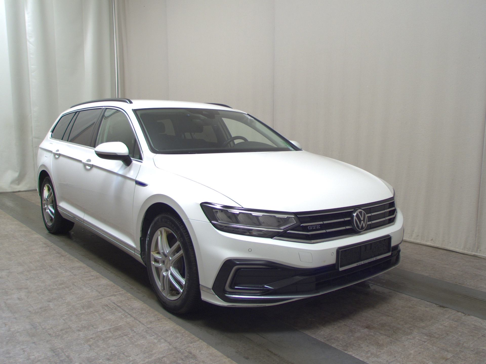 Volkswagen Passat Var. GTE 1.4 TSI Navi LED DC RfK AHK ACC 3