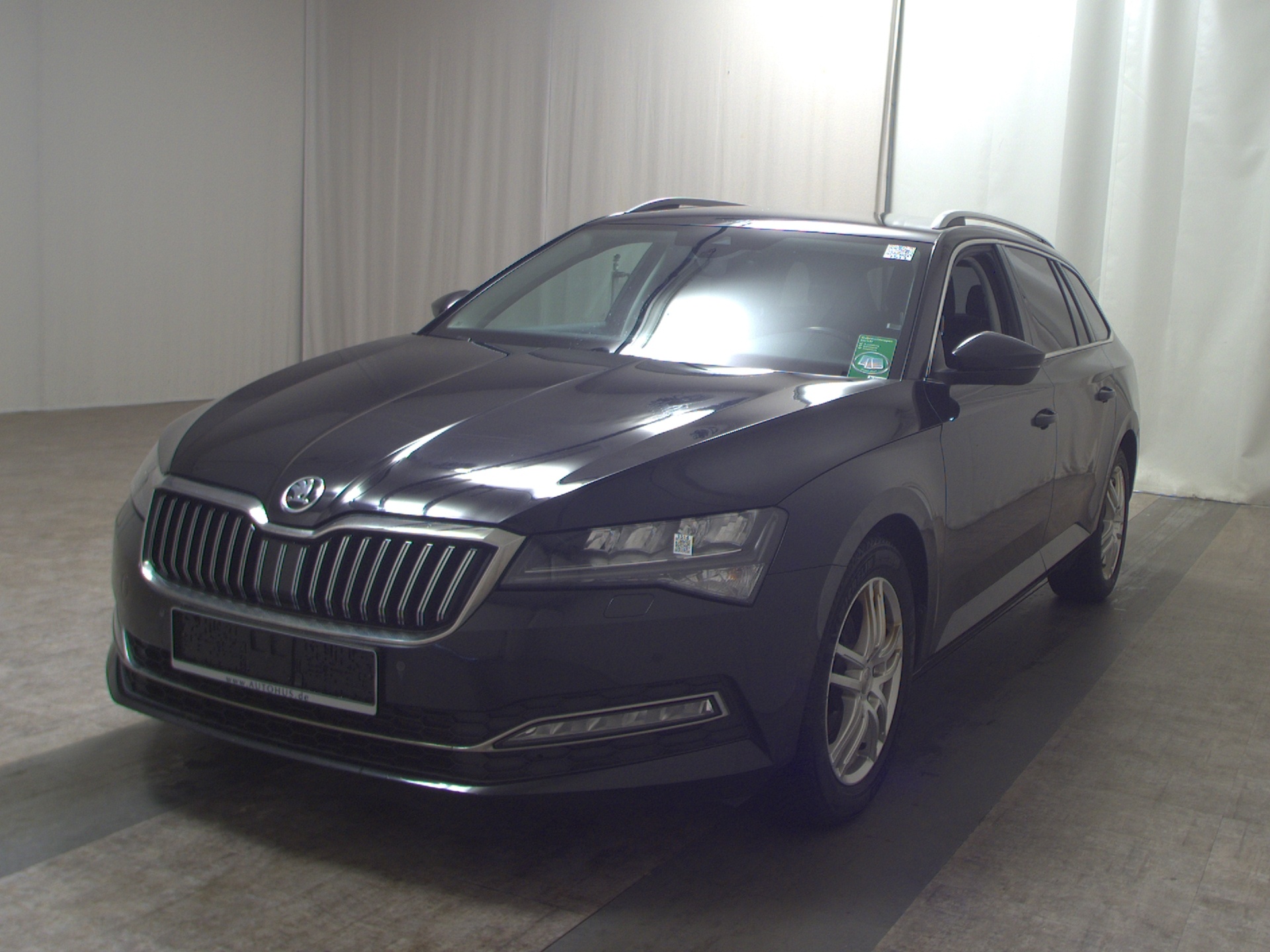 Skoda Superb Kombi 2.0 TDI Style AHK PDC Canton 2